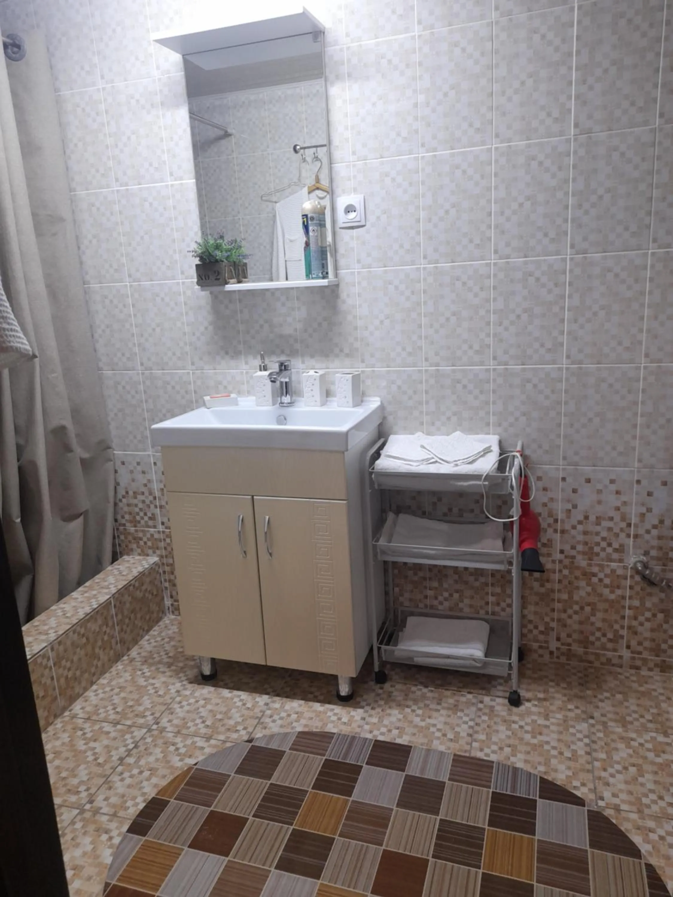 Argo Guest House