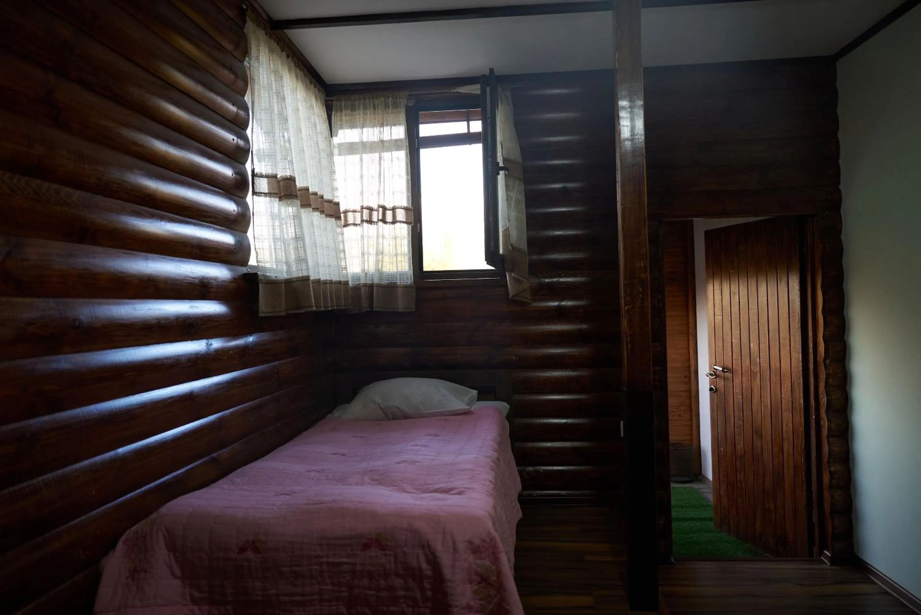 Bed in Argo Guest House
