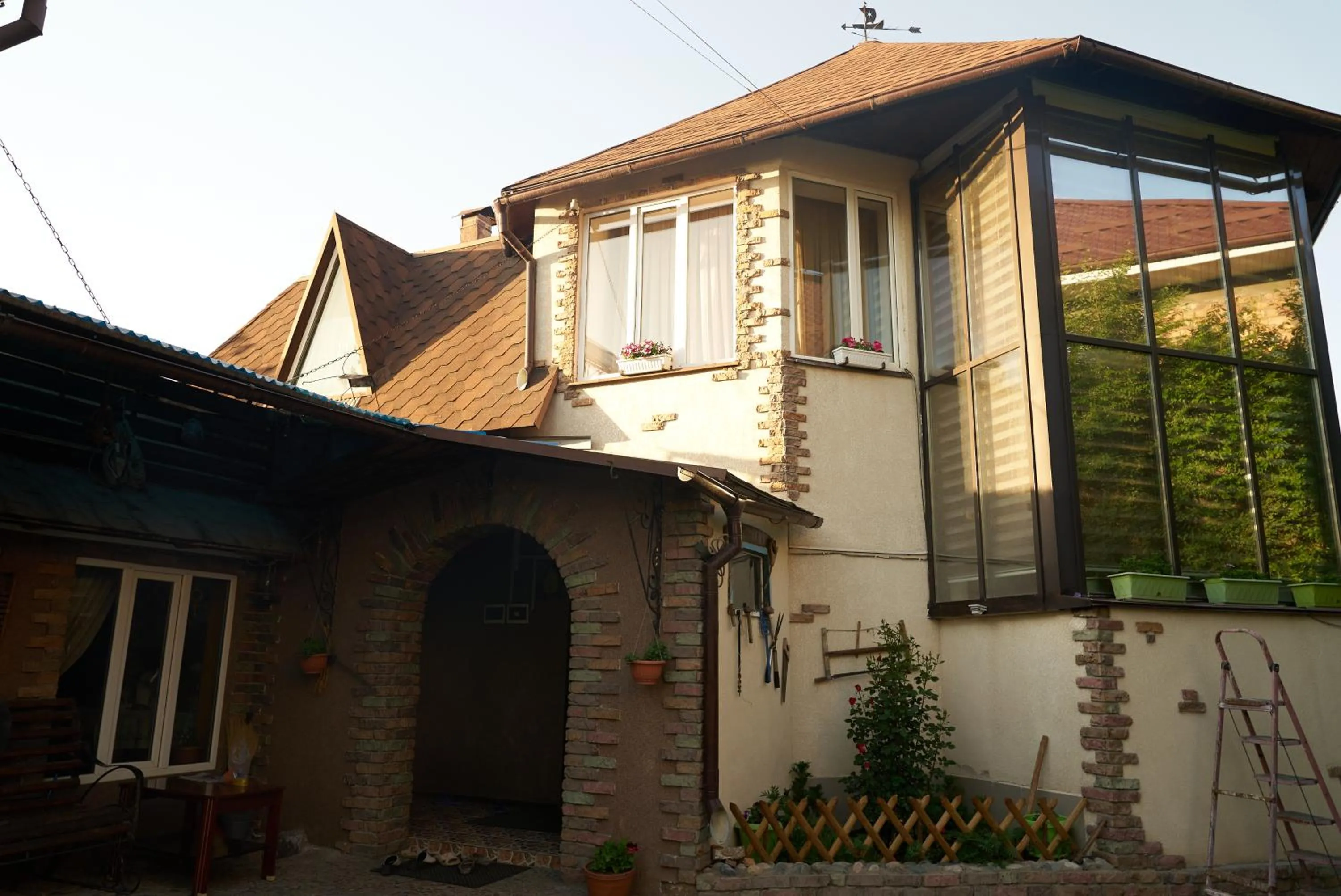 Argo Guest House