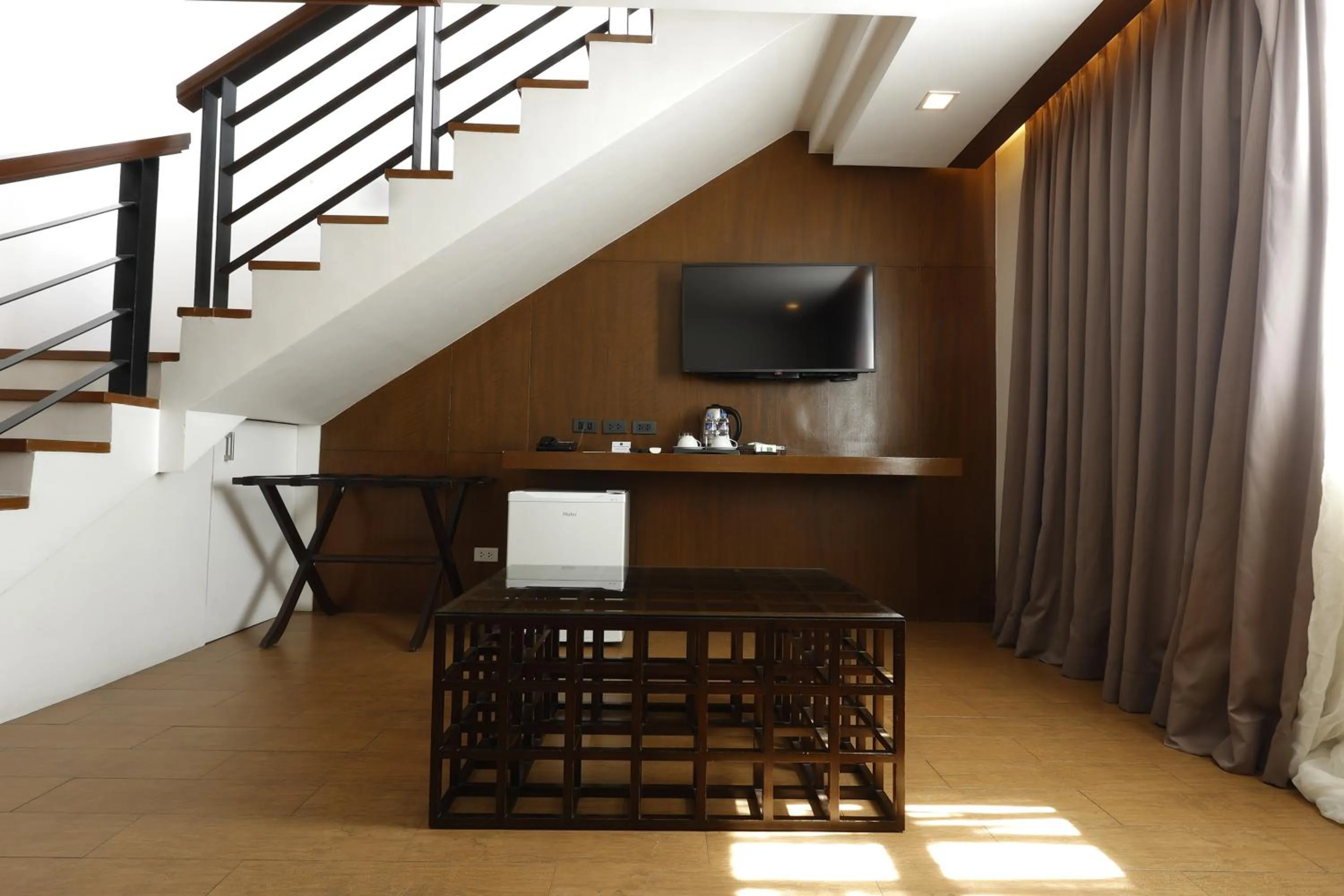 TV and multimedia in The Harvest Hotel Managed by HII