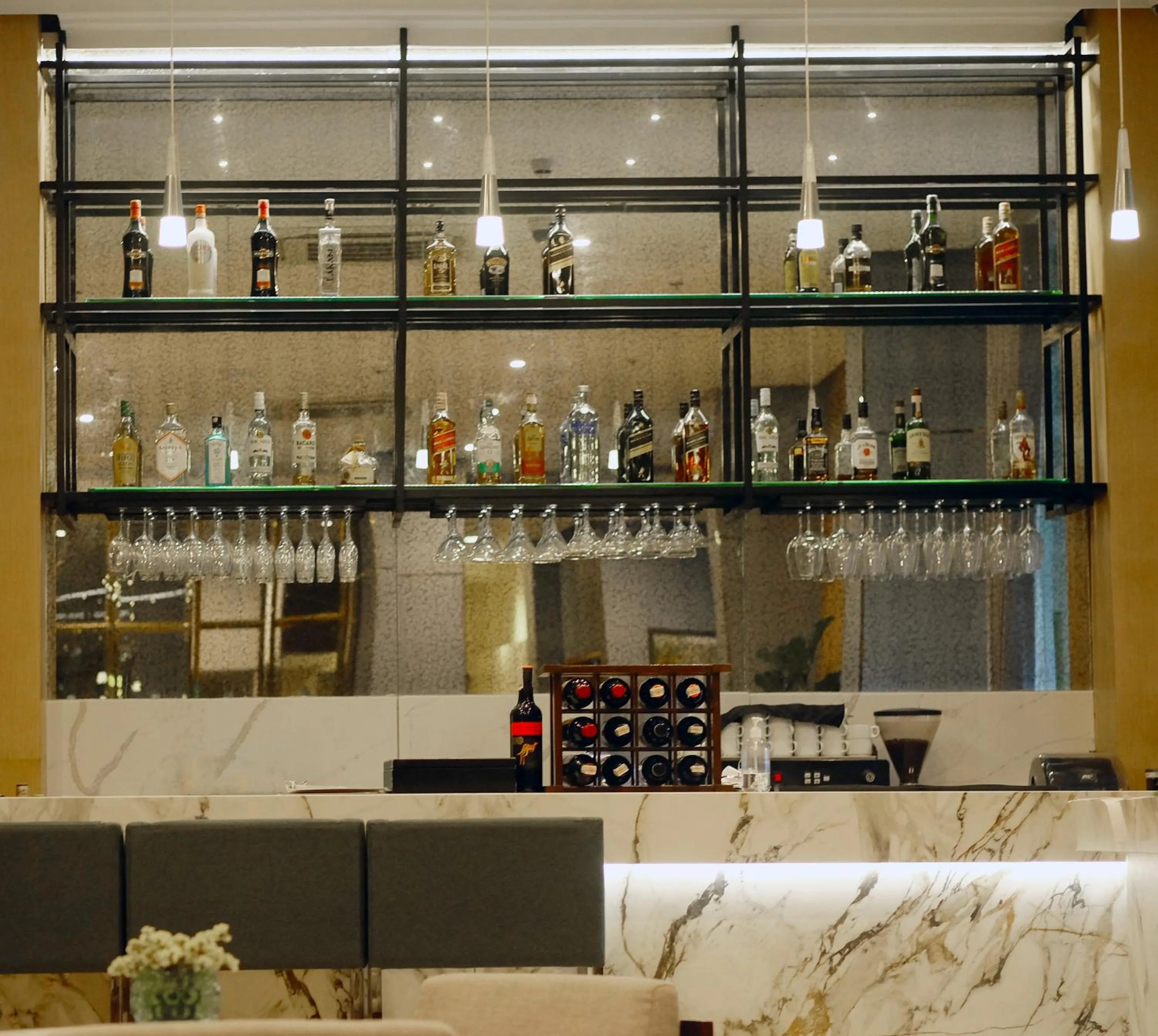 Restaurant/places to eat in The Harvest Hotel Managed by HII