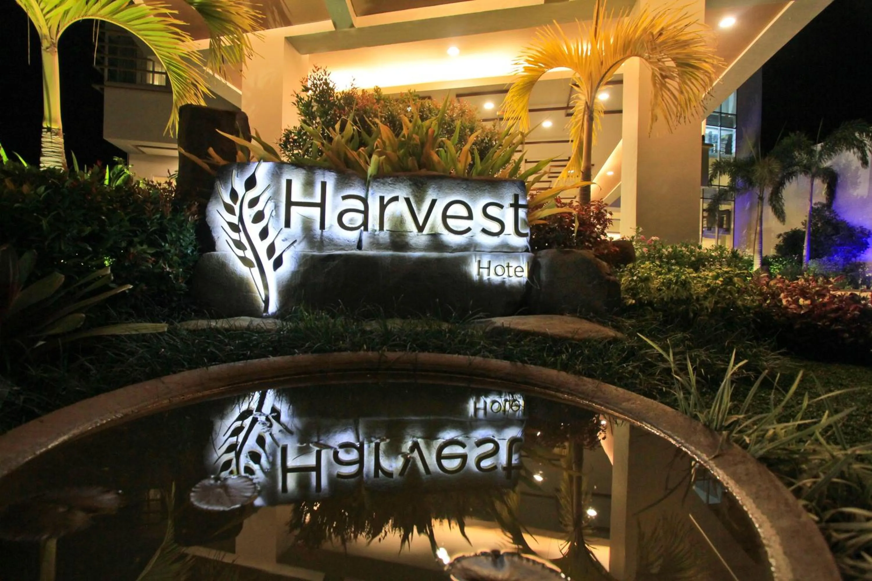 Facade/entrance in The Harvest Hotel Managed by HII