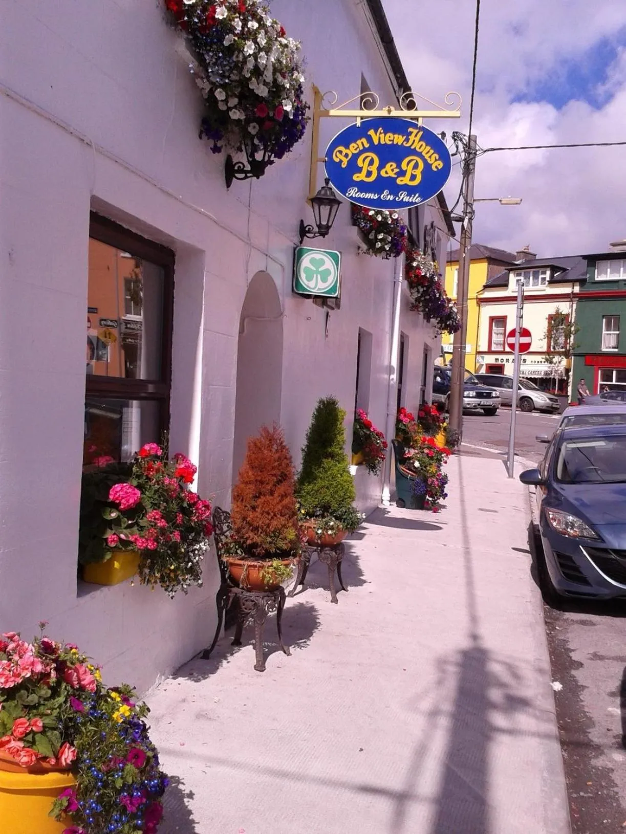 Facade/entrance in Ben View Guesthouse