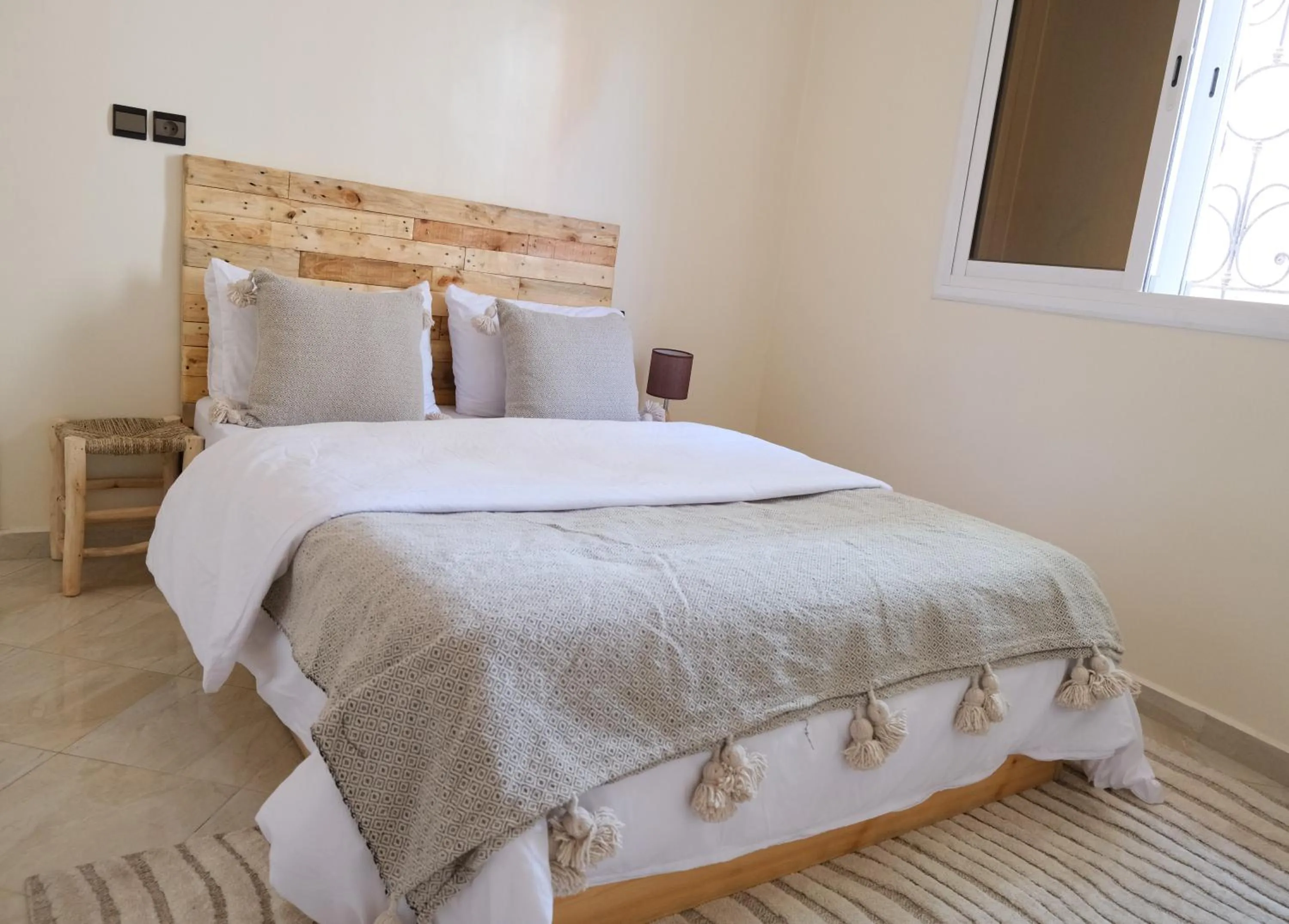 Bed in Sable beach surf camp Tamraght