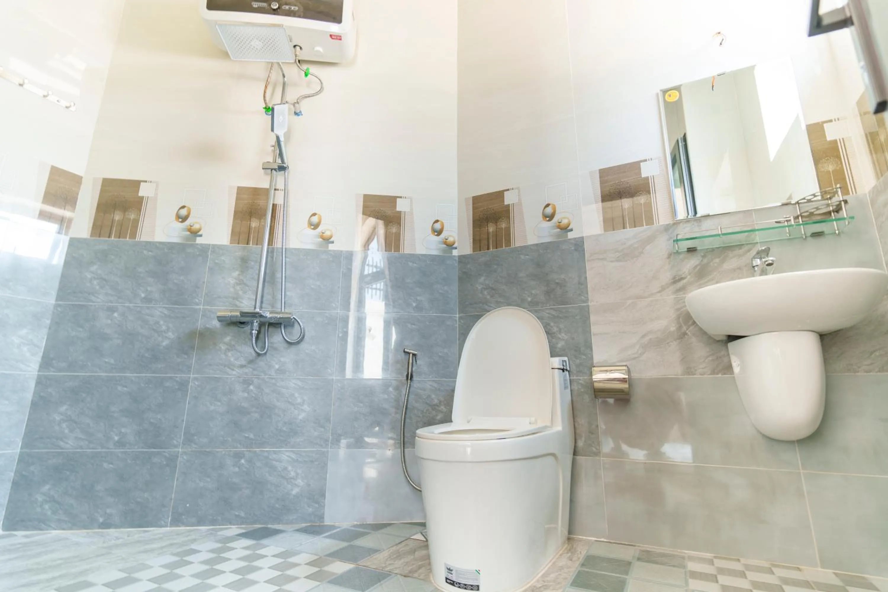 Shower in Serene Stay