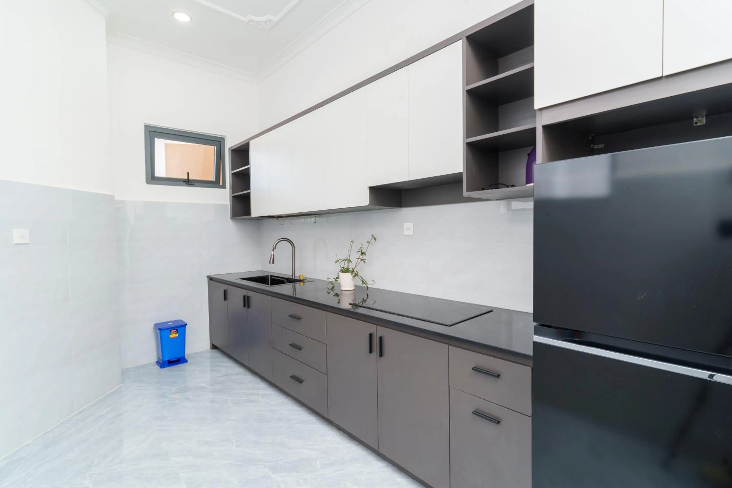 Kitchen or kitchenette in Serene Stay