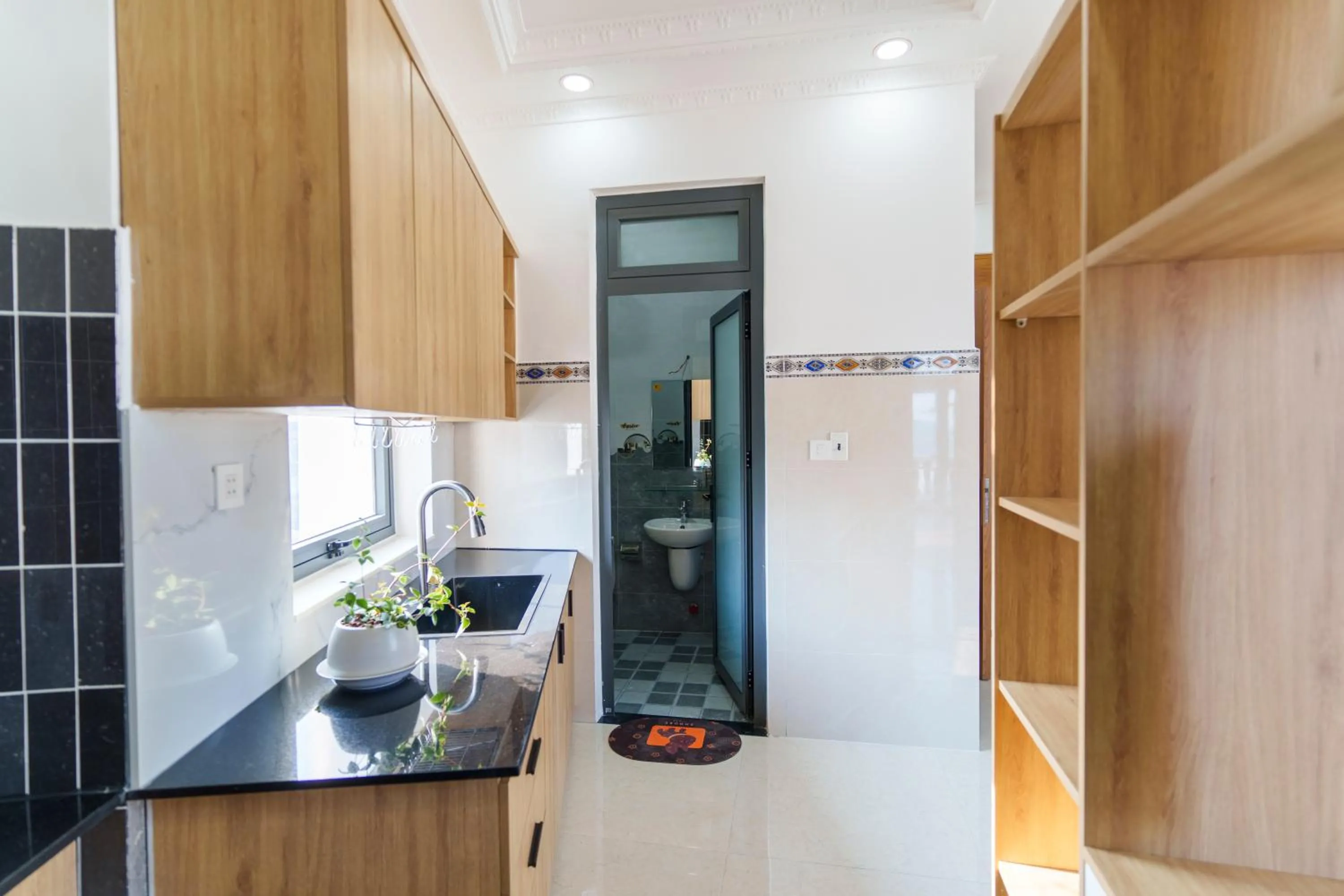 Kitchen or kitchenette in Serene Stay