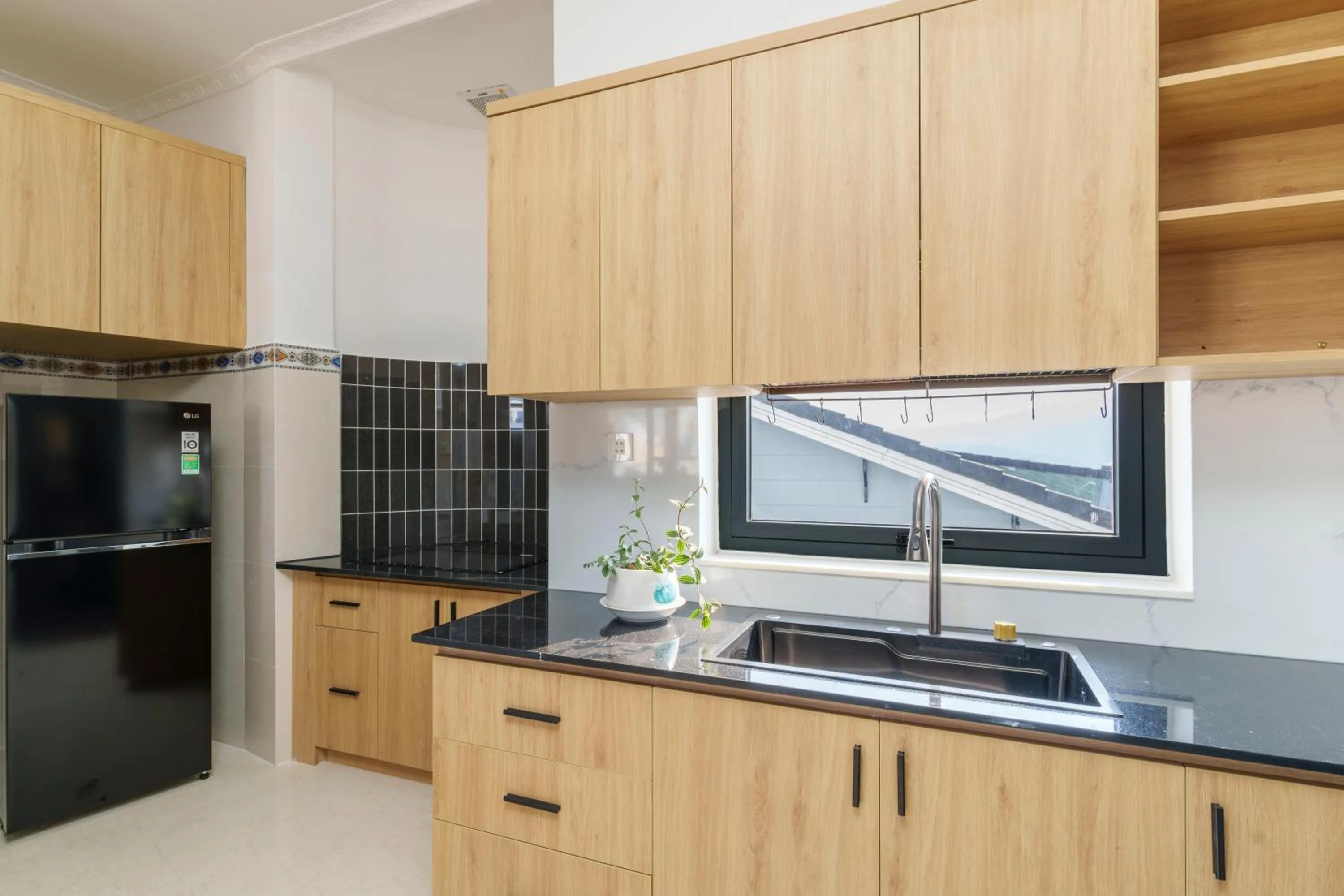 Kitchen or kitchenette in Serene Stay