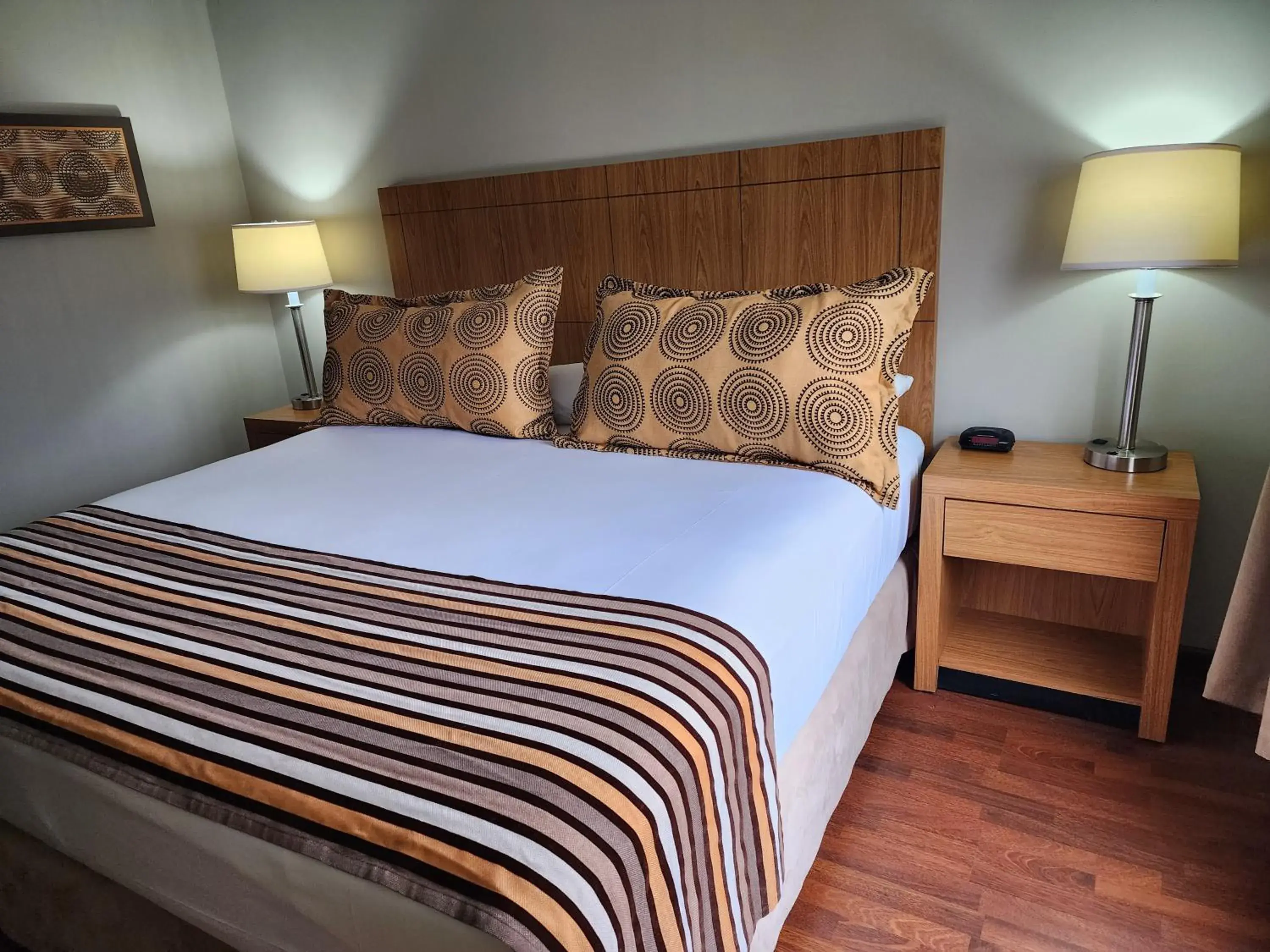 Deluxe Double Room in Hotel GH Guaparo Inn Valencia Deluxe Double Room in Hotel GH Guaparo Inn Valencia