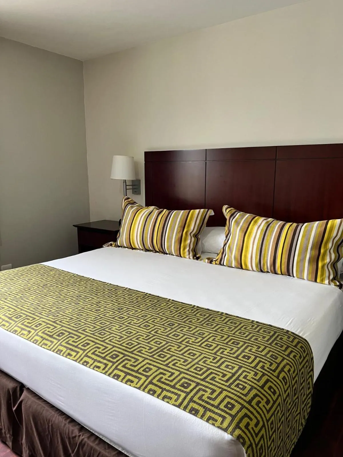 Bed in Hotel GH Guaparo Inn Valencia