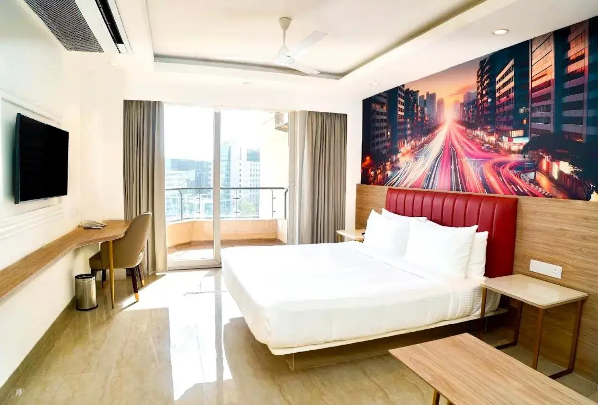 Bedroom, Bed in Alivaa Hotel Gurugram Sohna Road City Center Bedroom, Bed in Alivaa Hotel Gurugram Sohna Road City Center