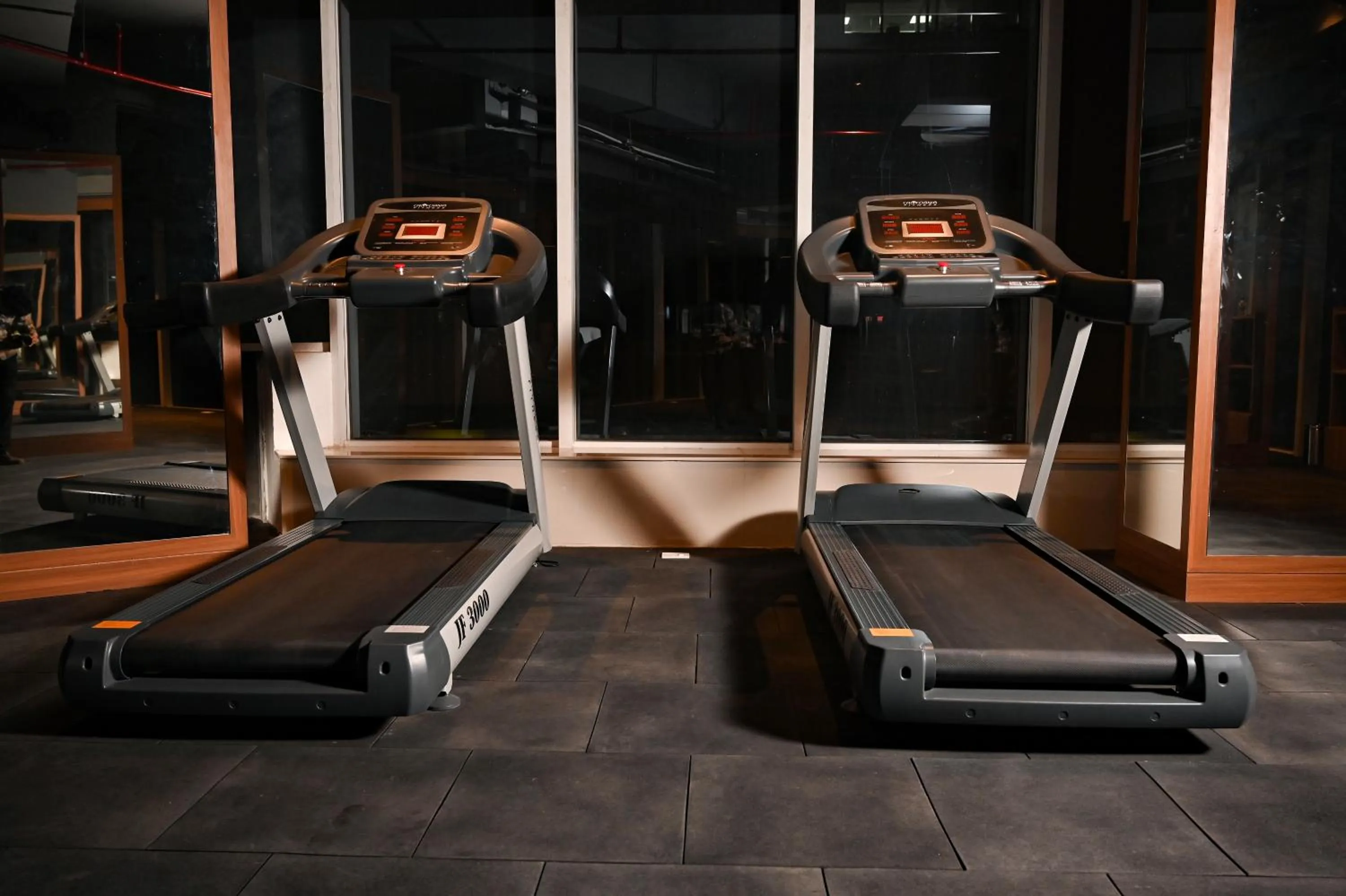 Fitness centre/facilities in Alivaa Hotel Gurugram Sohna Road City Center