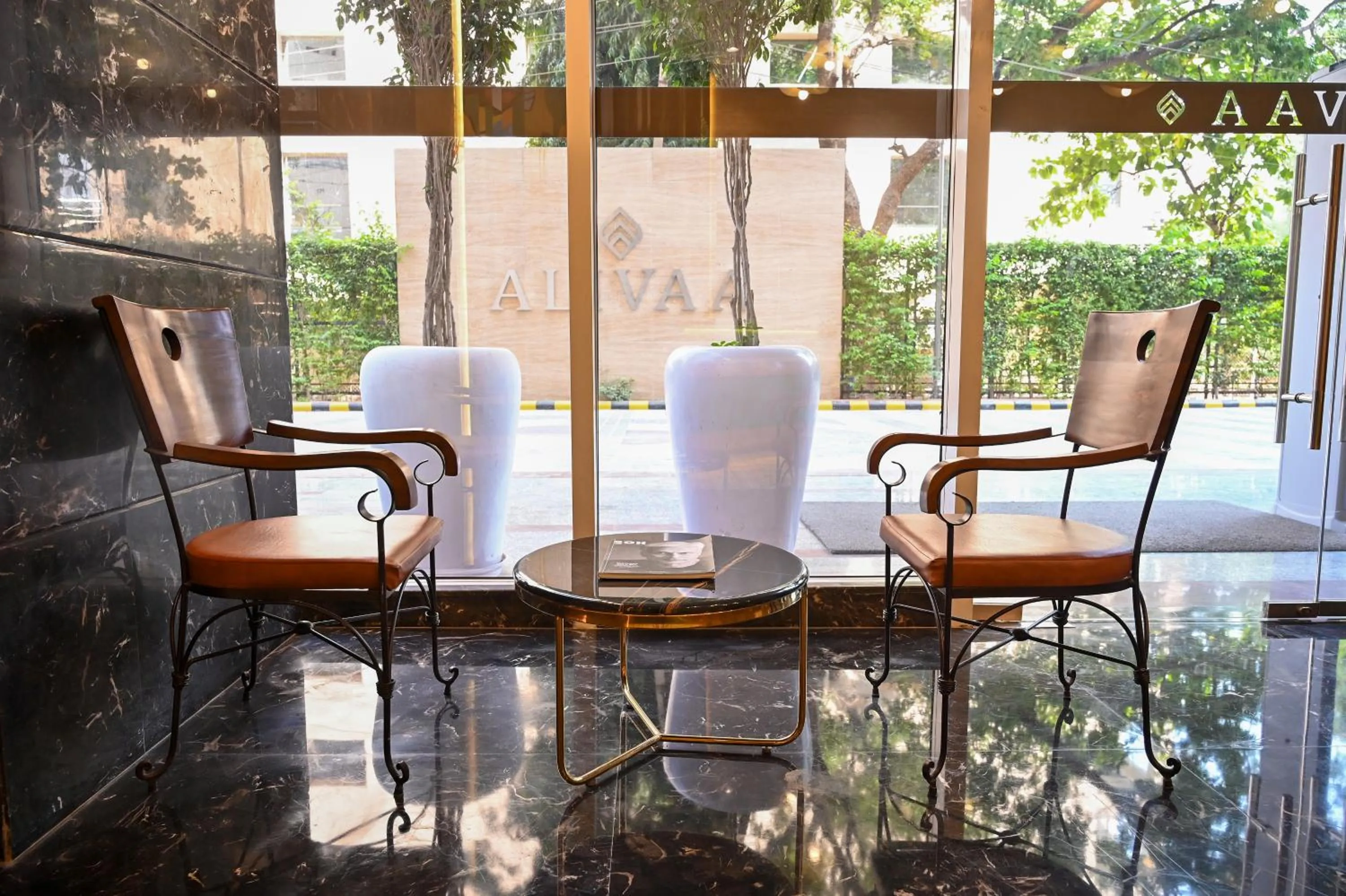 Seating area in Alivaa Hotel Gurugram Sohna Road City Center