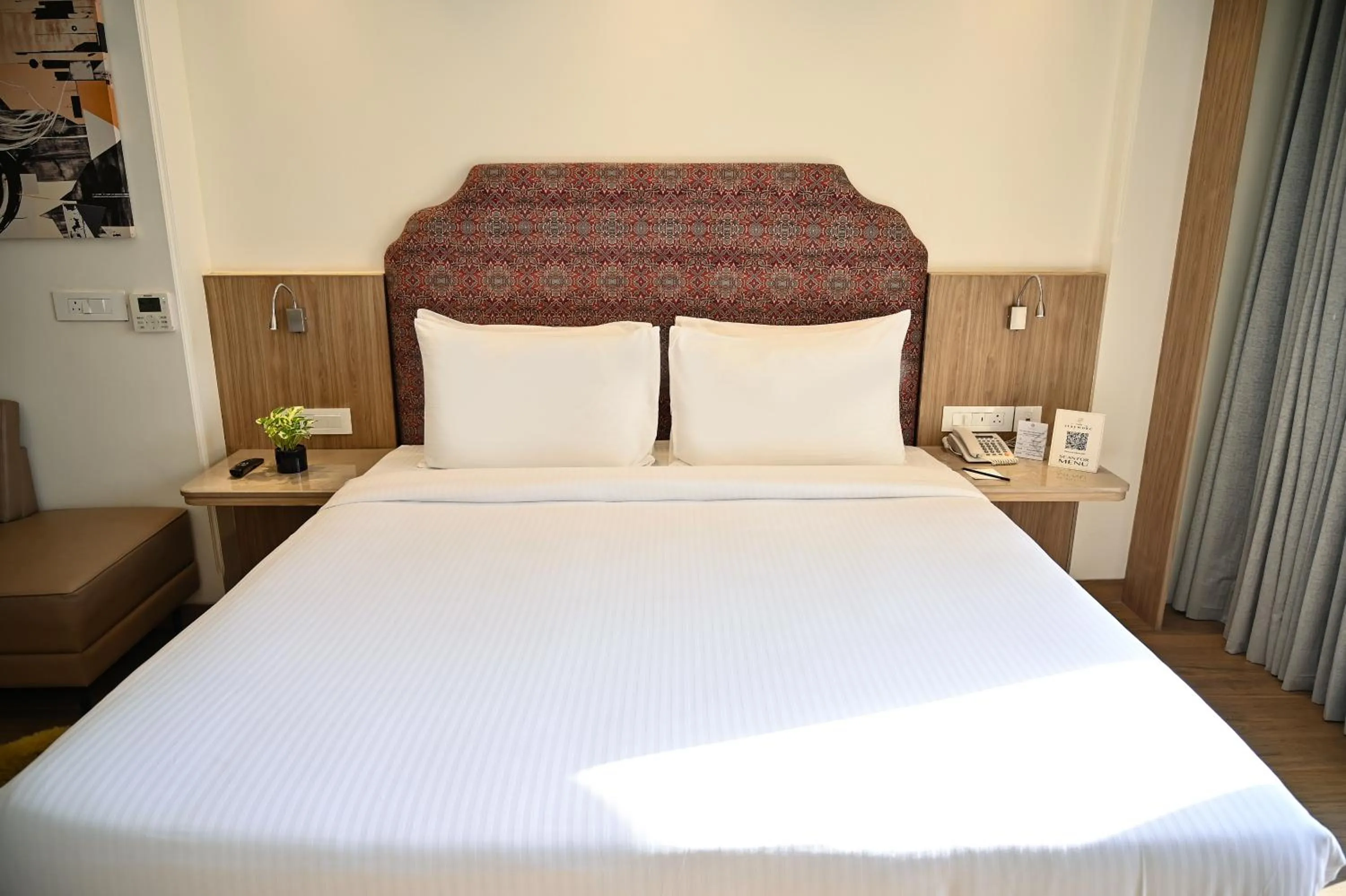 Bed in Alivaa Hotel Gurugram Sohna Road City Center