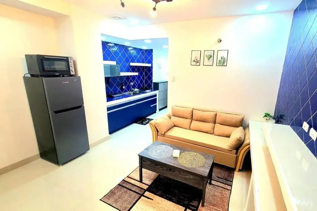 BGC Beautiful Large 1 Bedroom Condo Sleeps 3 Adults BGC Beautiful Large 1 Bedroom Condo Sleeps 3 Adults