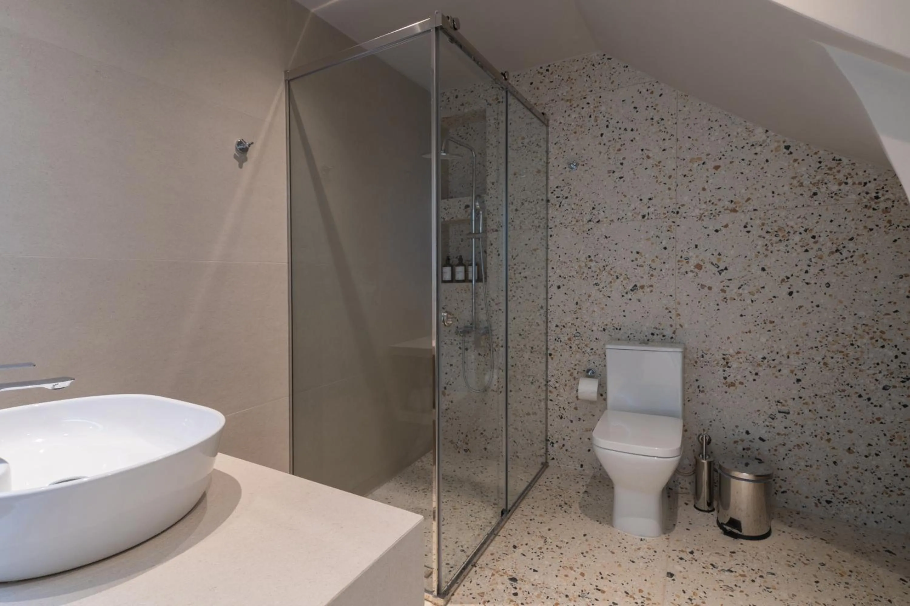 Shower in Kallisti Stay