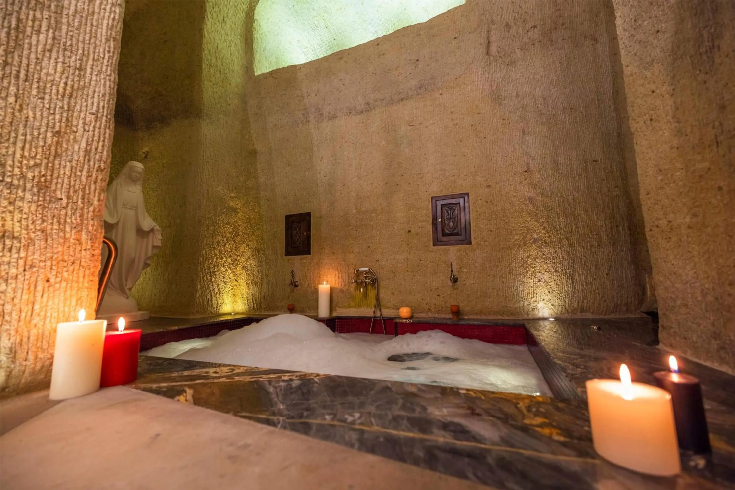 Photo of the whole room in Signature Cave Cappadocia, Trademark Collection by Wyndham