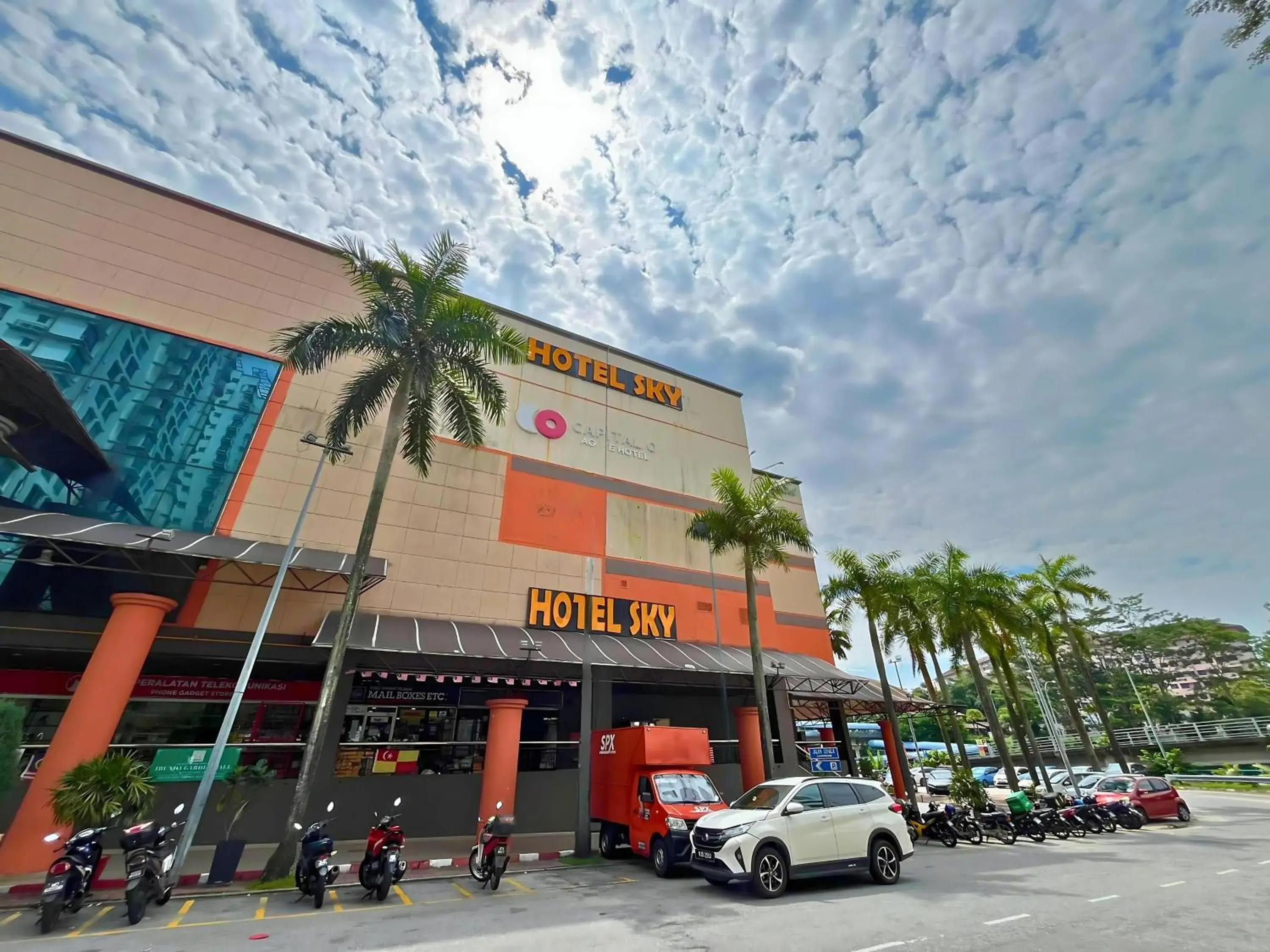 Property building in Sky Hotel Selayang Property building in Sky Hotel Selayang