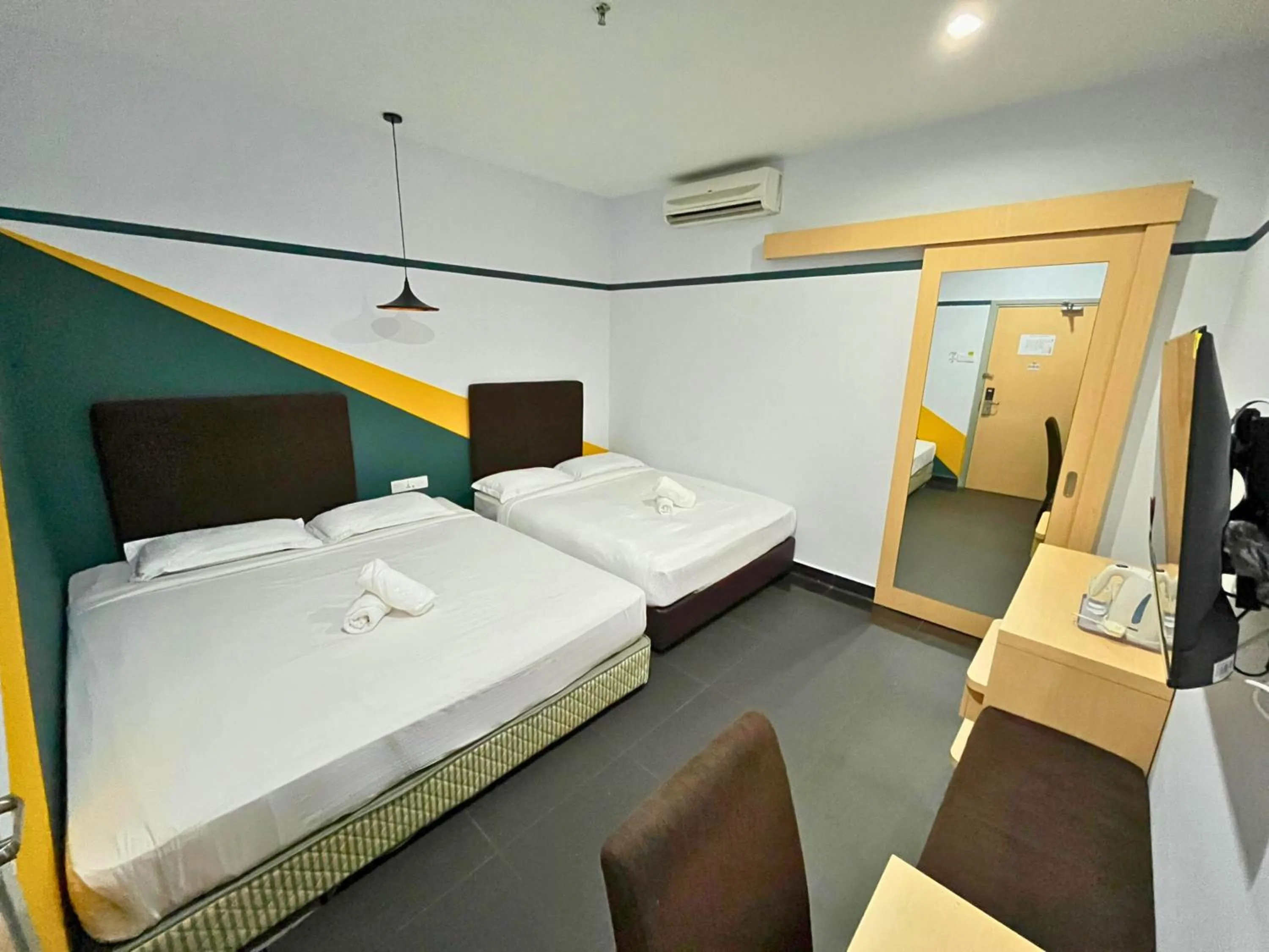 Bedroom, Bed in Sky Hotel Selayang