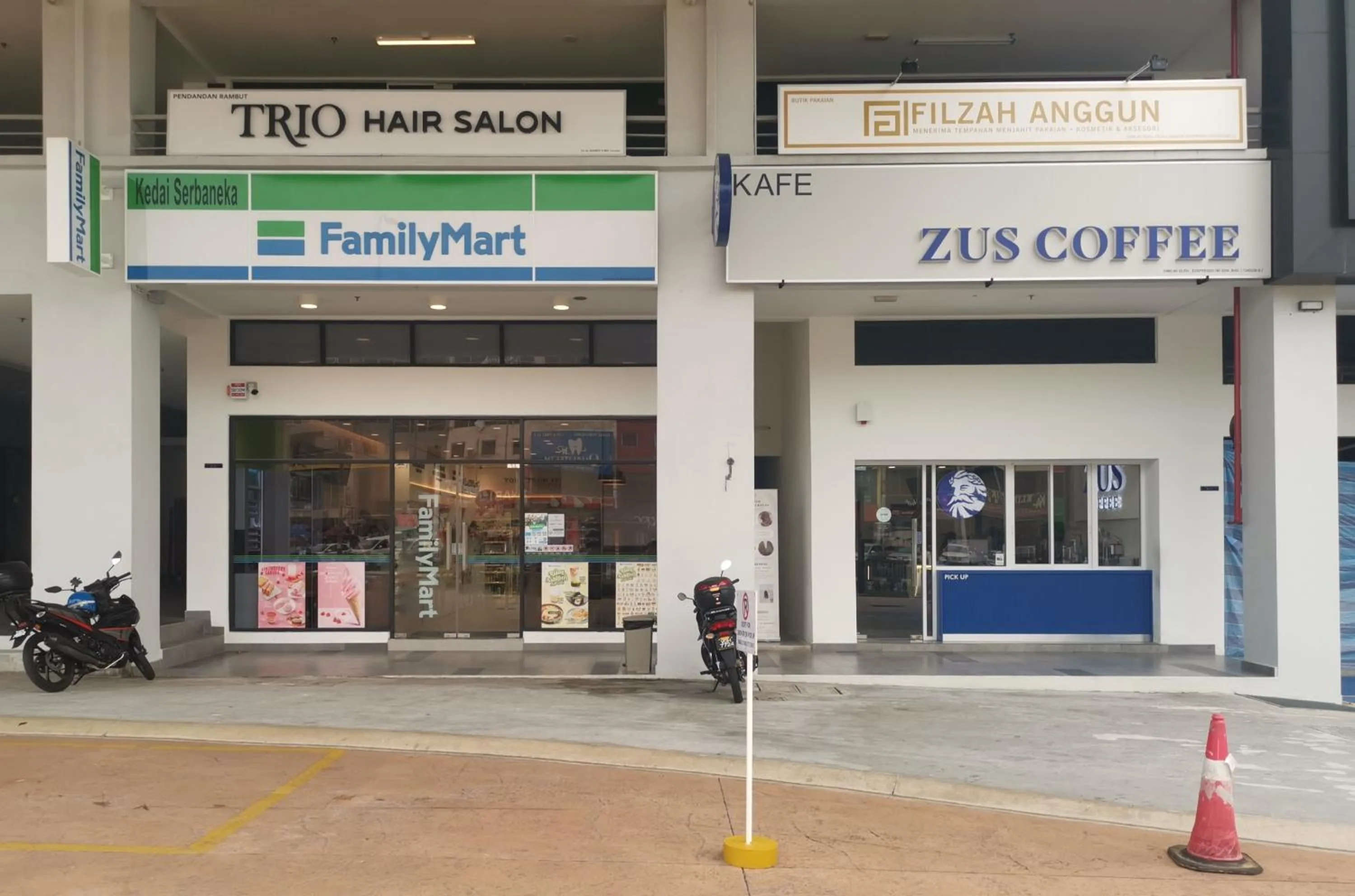 Restaurant/places to eat in Yeojie 13 Homestay Rawang