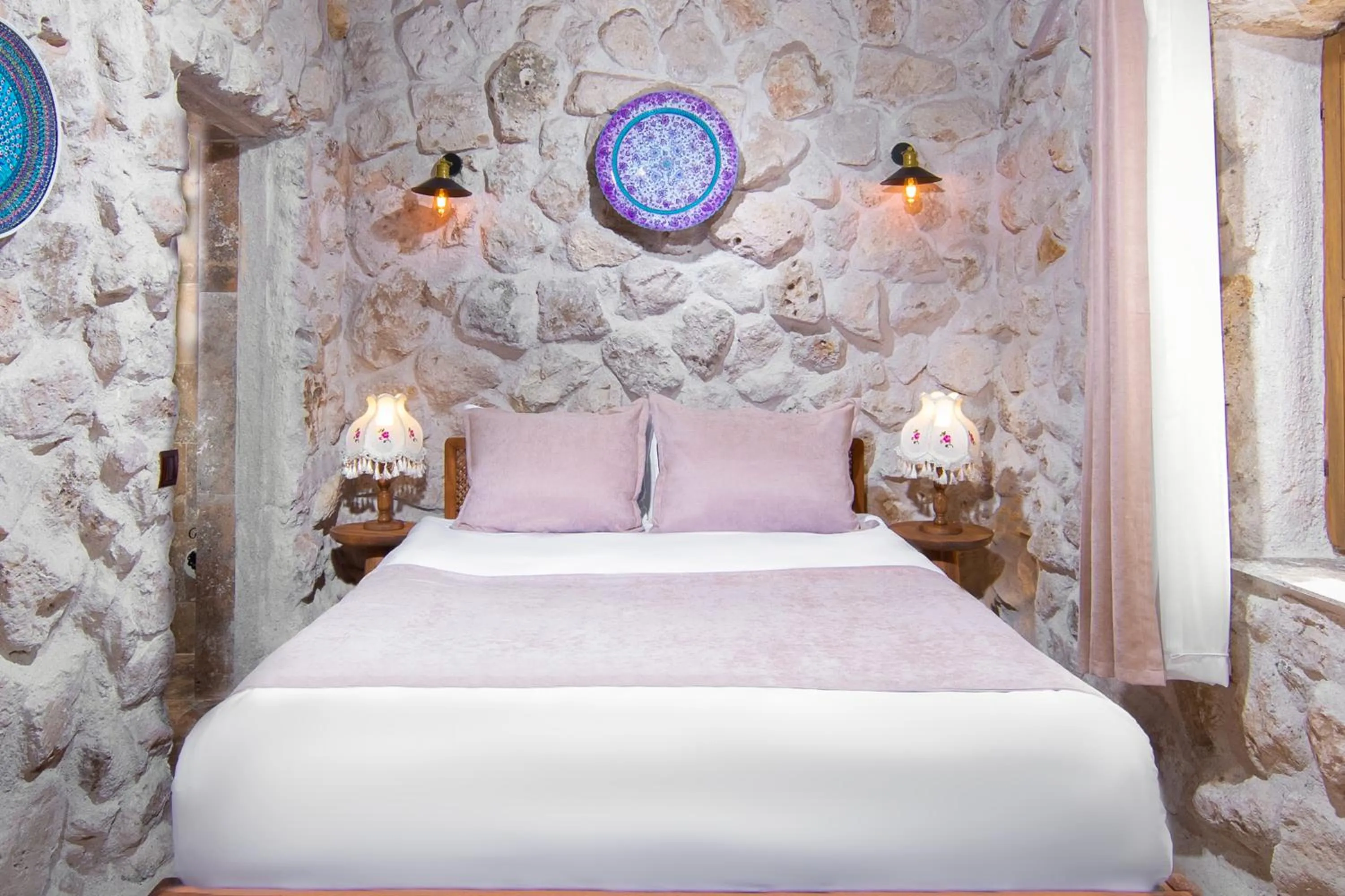 Bed in Cappadocia Cavusin Stone House
