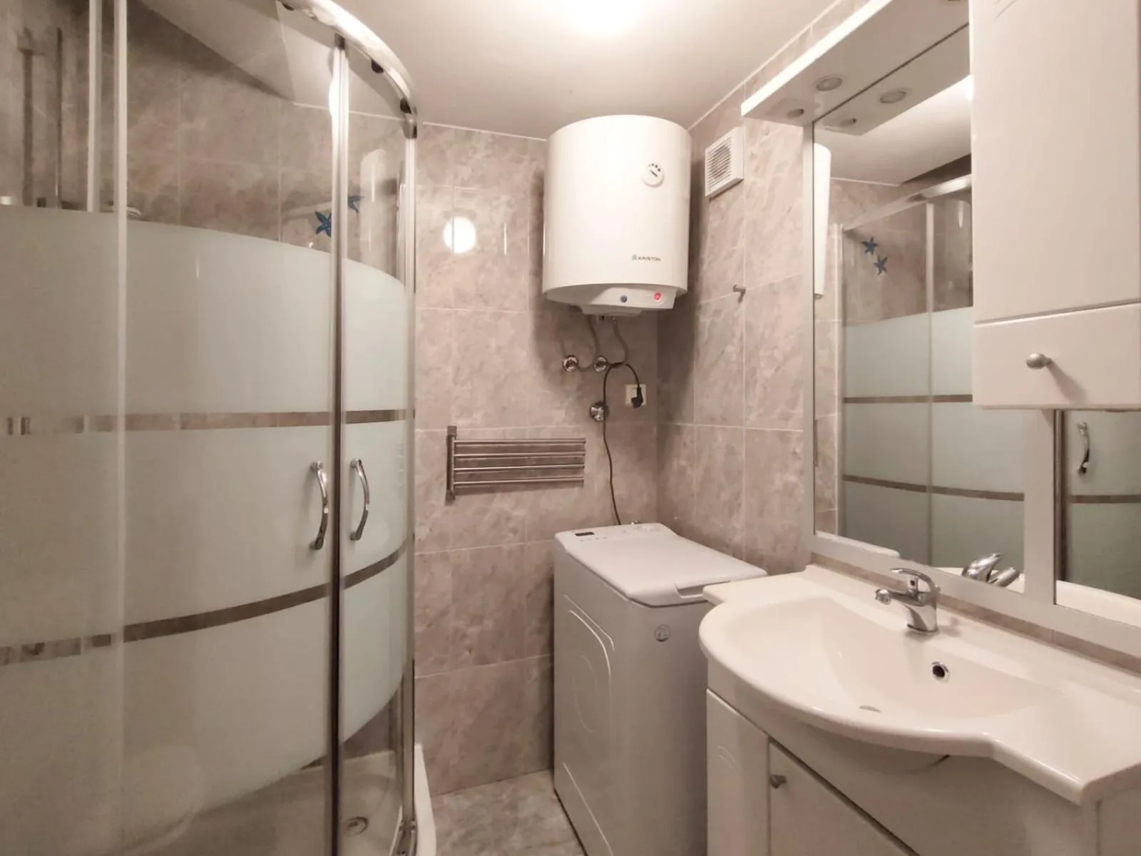 Rafael Apartments