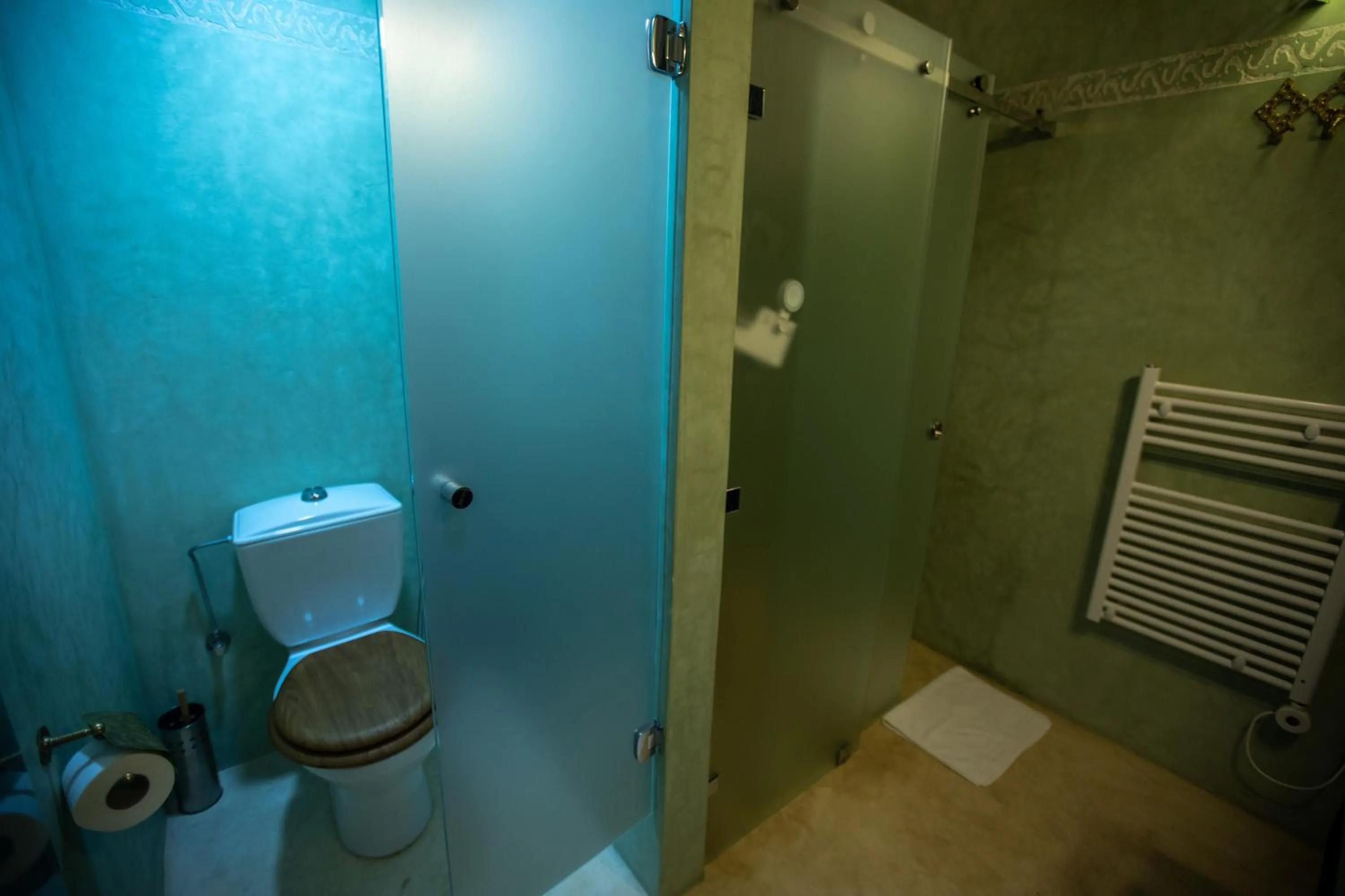 Shower in Dar Lalzohra