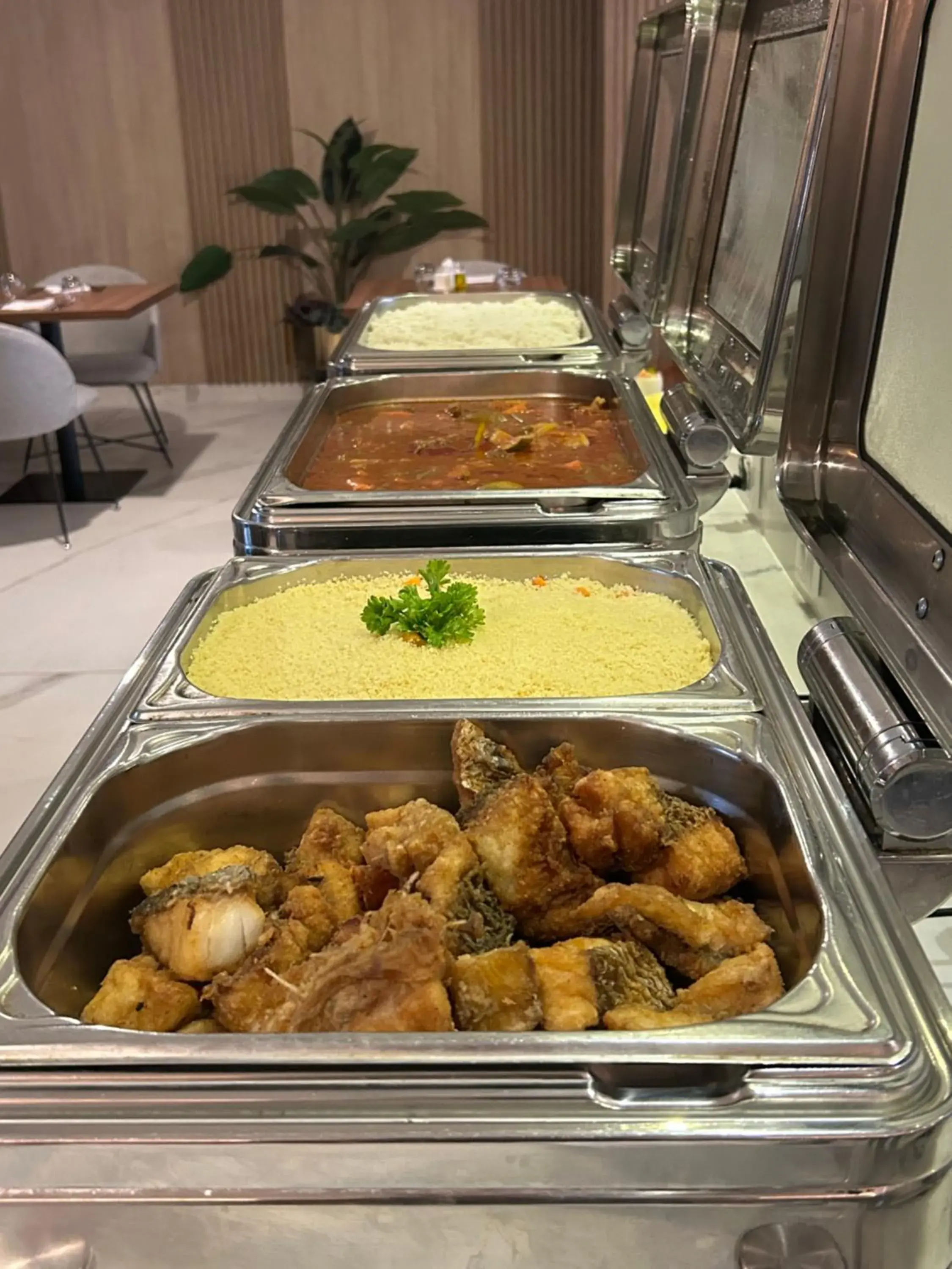 Restaurant/places to eat in Hôtel Ivotel Abidjan Restaurant/places to eat in Hôtel Ivotel Abidjan