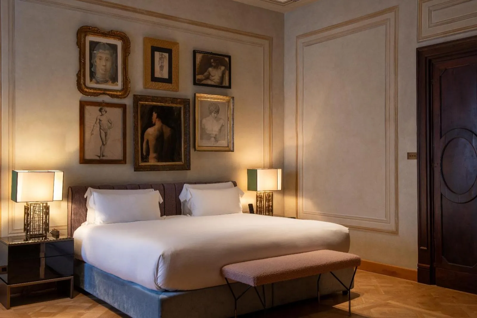 Bed in Palazzo Shedir - The Leading Hotels of the World
