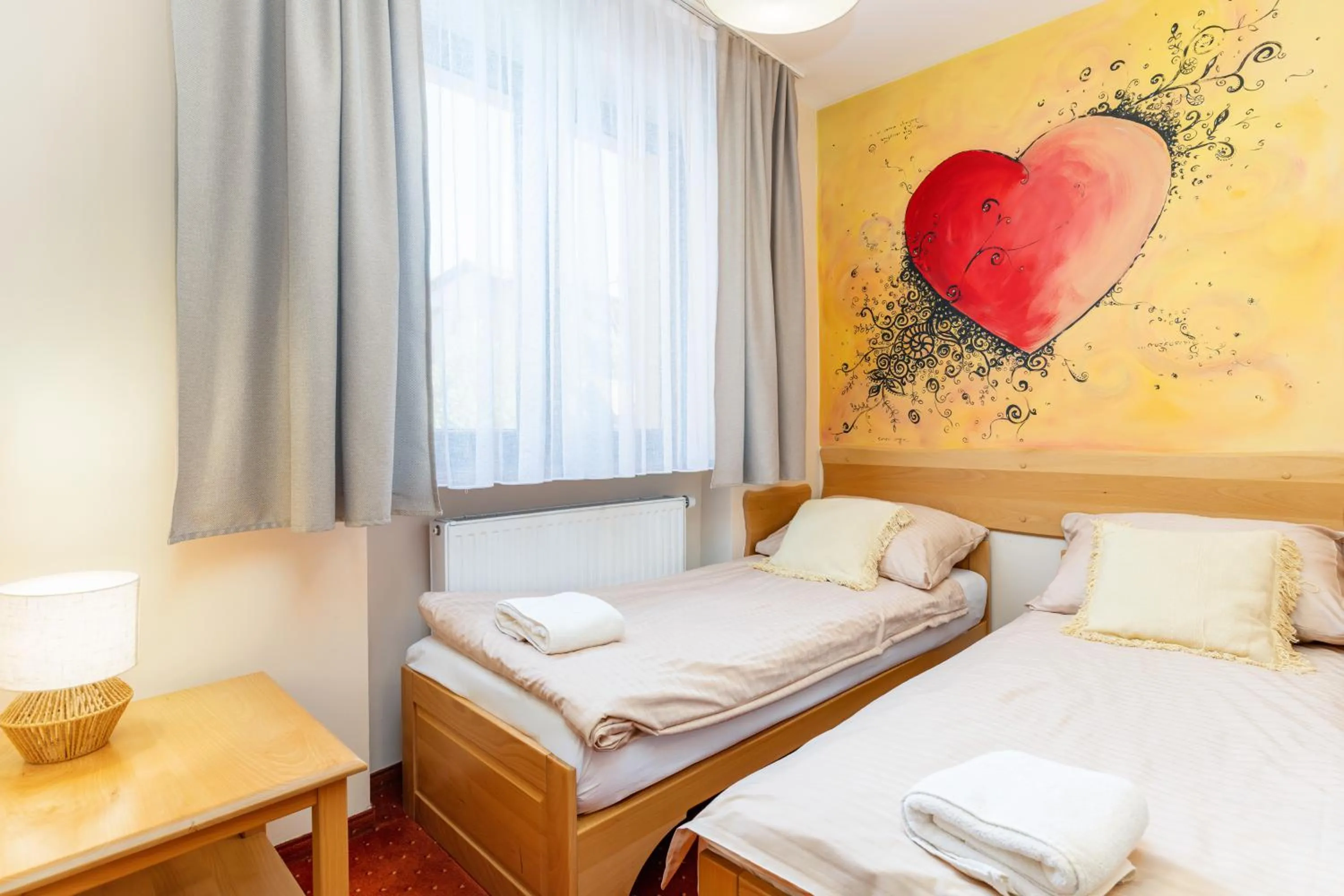Bed in Villa Miłosna