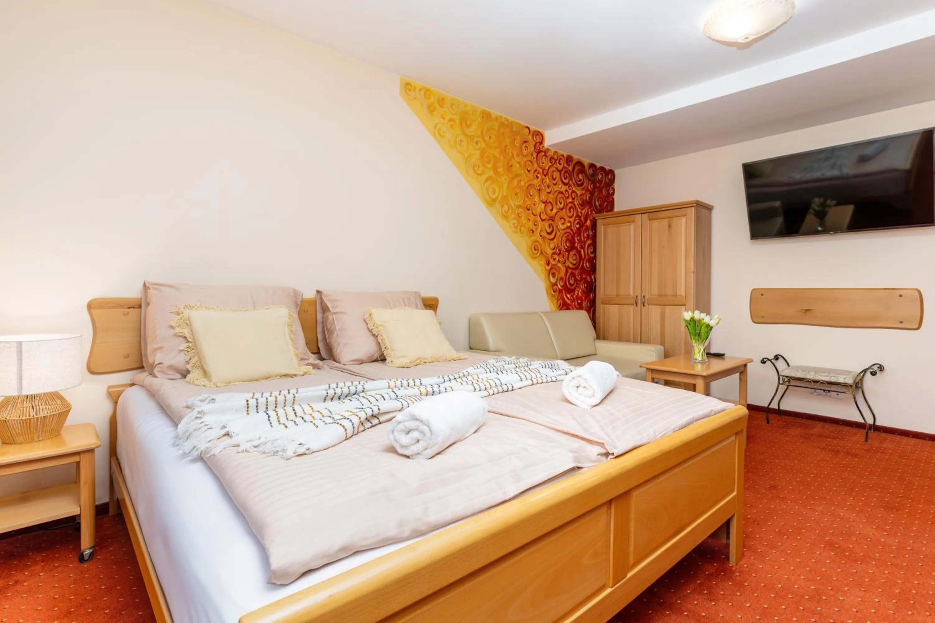 Bed in Villa Miłosna