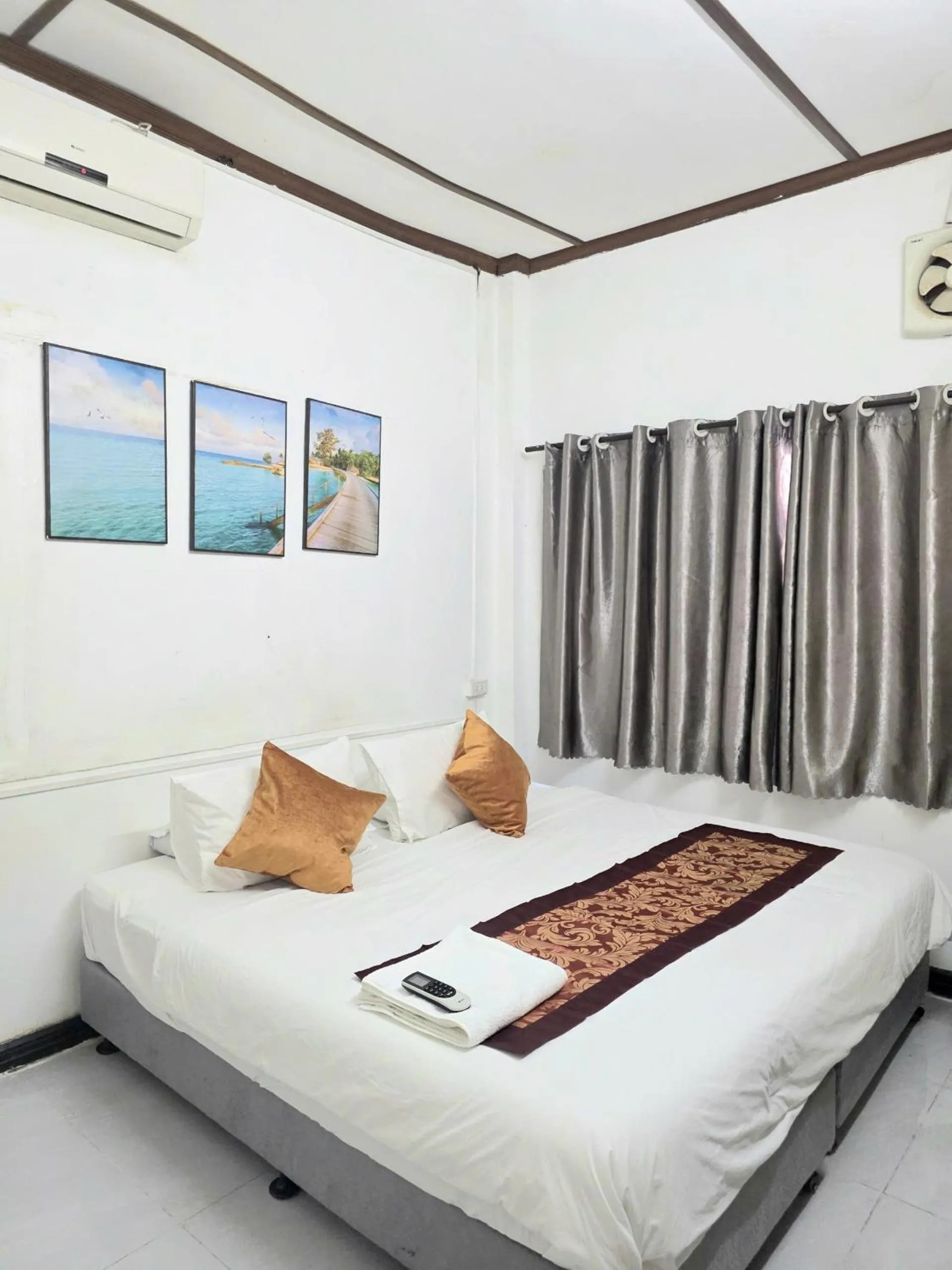 Lao Home