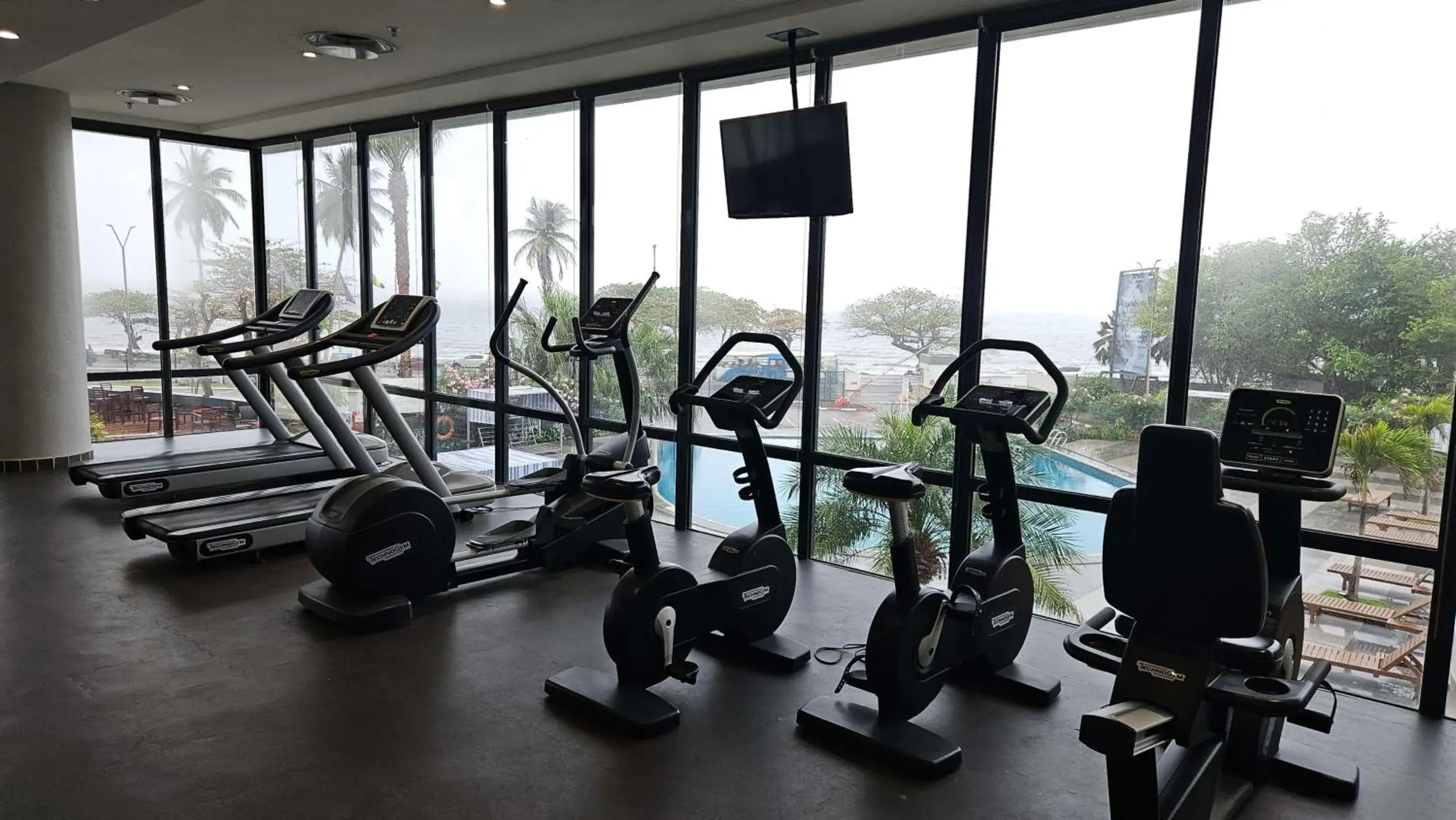Fitness centre/facilities in Park Inn by Radisson Libreville Fitness centre/facilities in Park Inn by Radisson Libreville