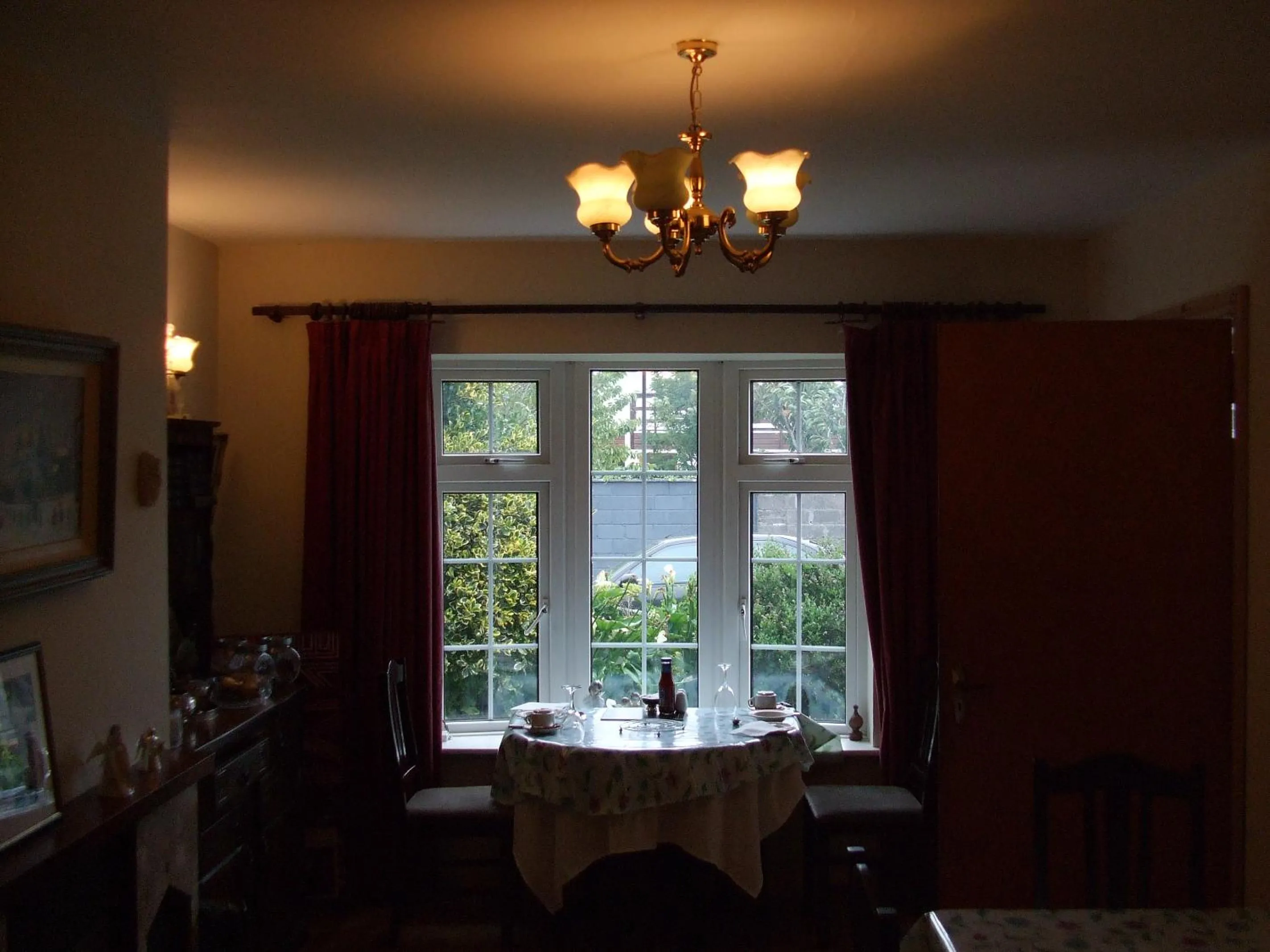 Restaurant/places to eat in Dun Roamin