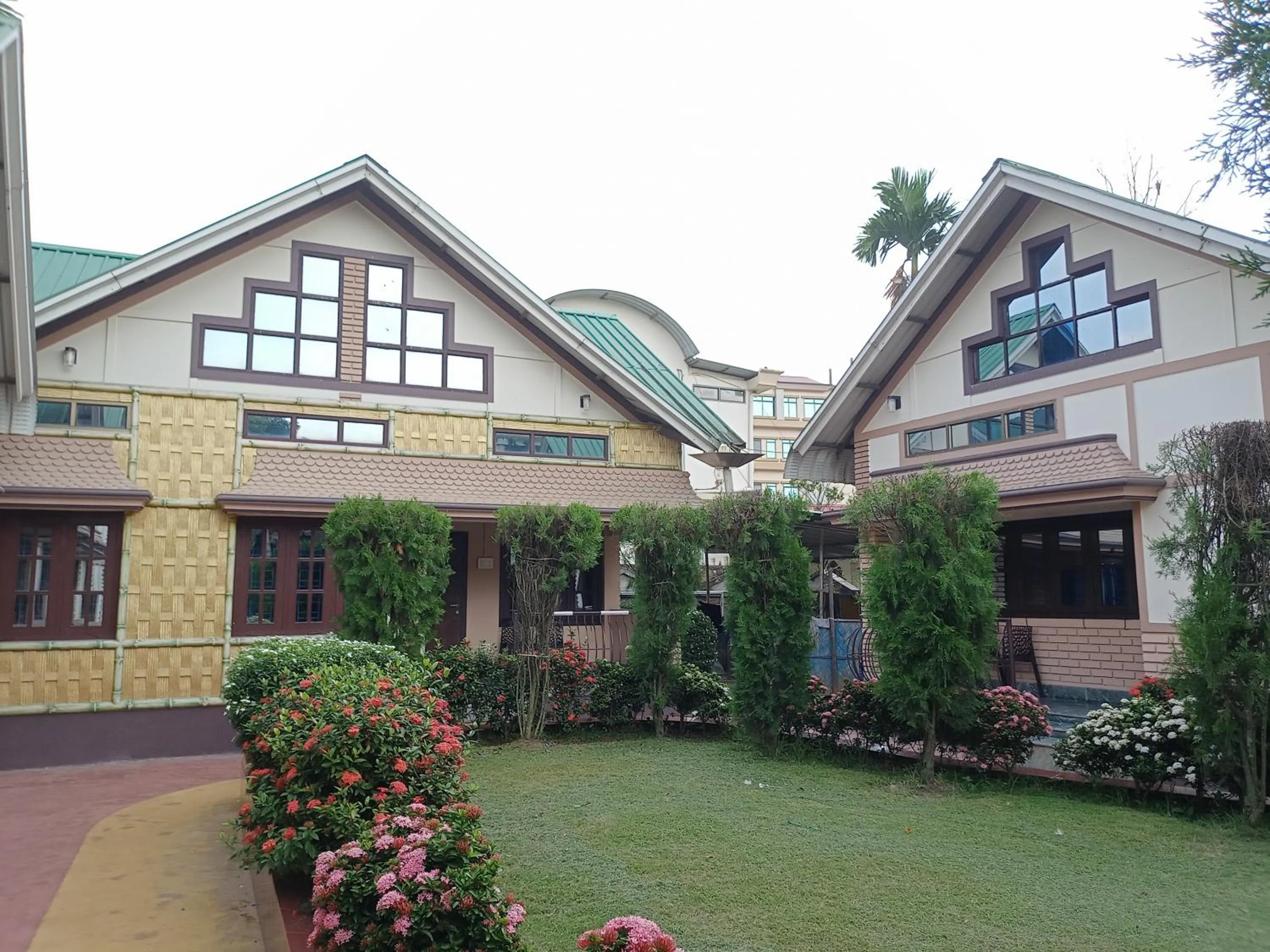 Property building in Dichang Resorts