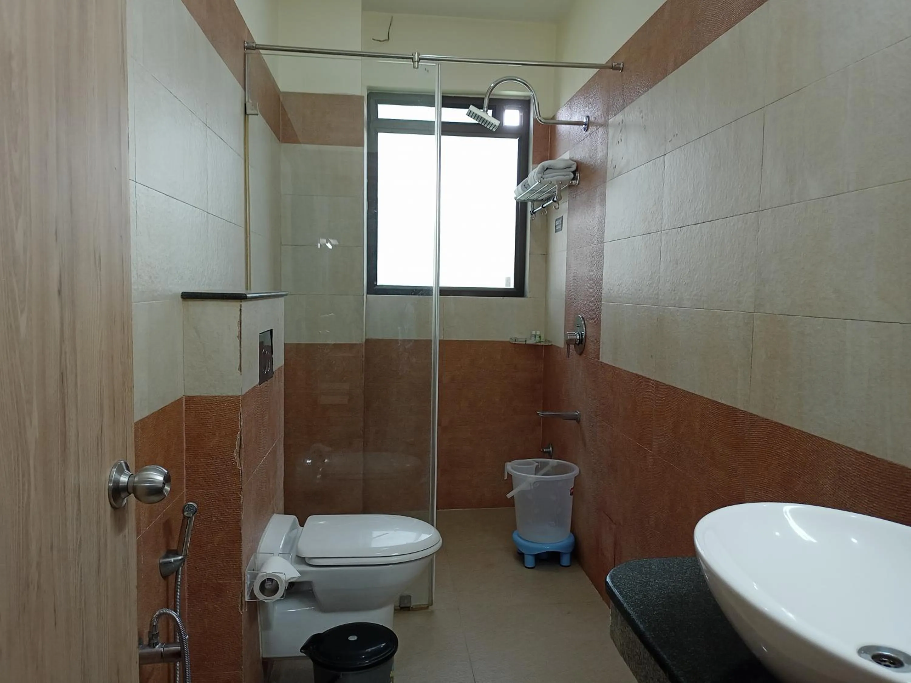 Shower in Dichang Resorts