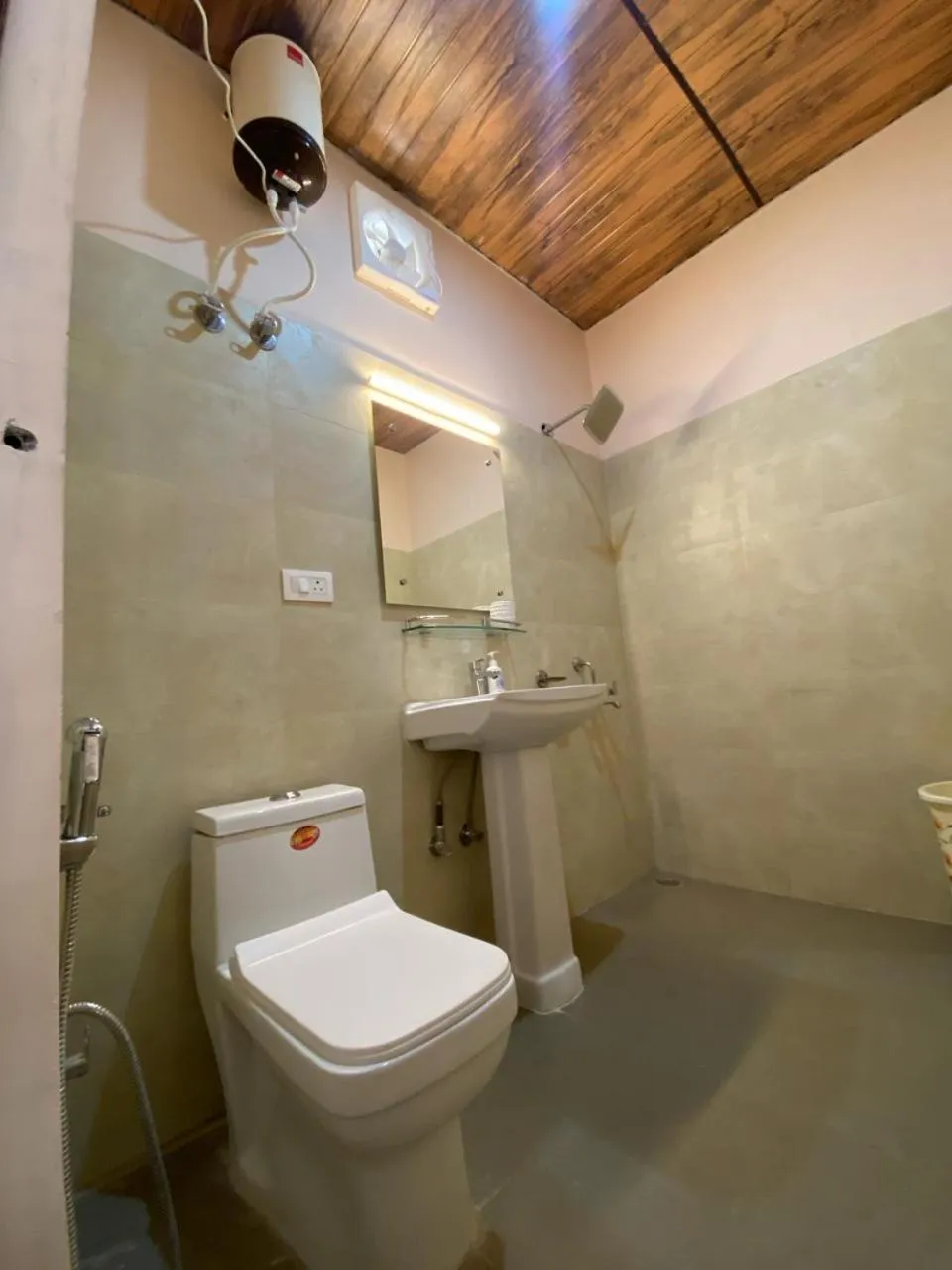 Bathroom in Bhagirathi Resort by Aikyam
