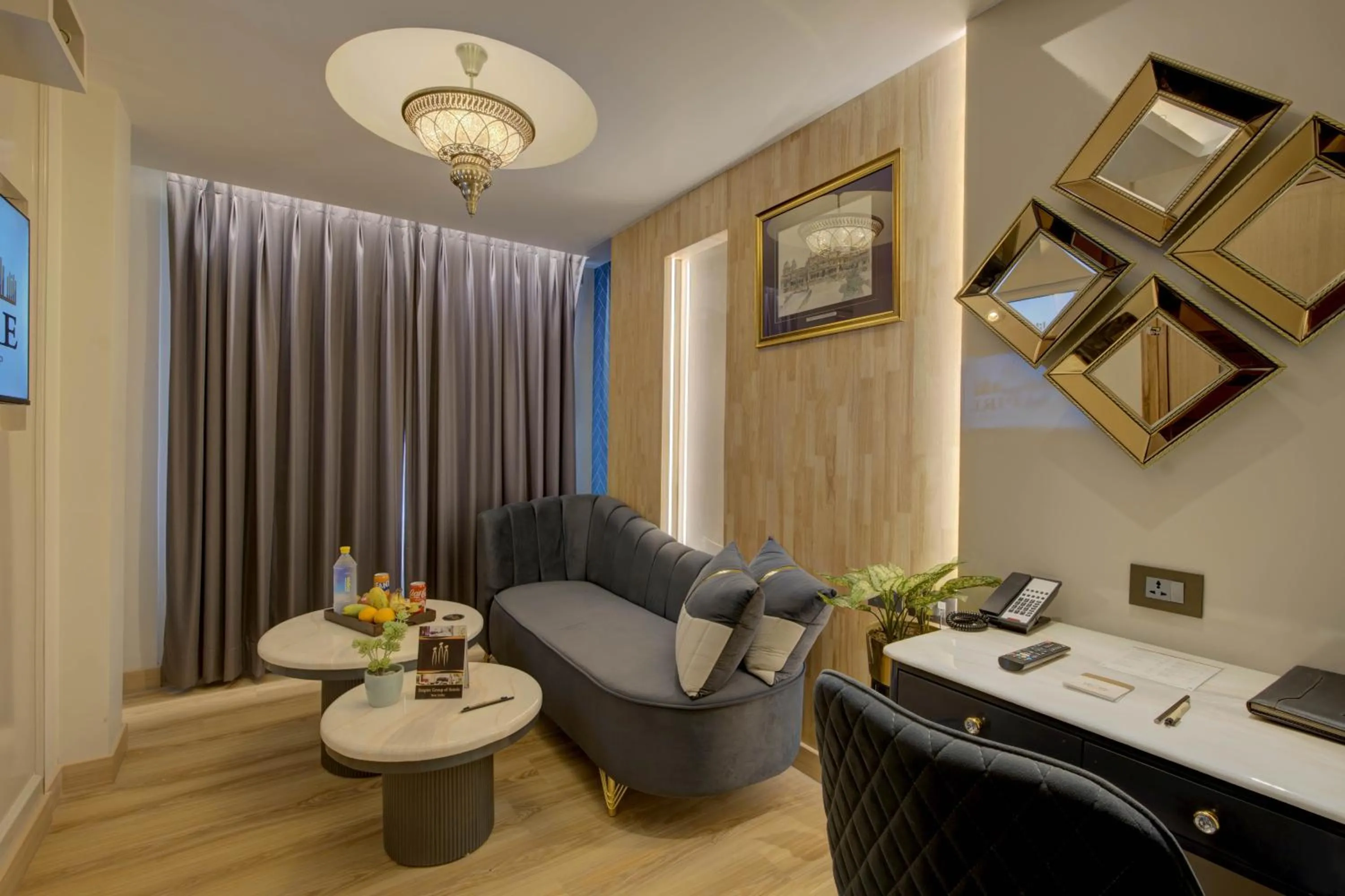 Living room in Empire Platinum Suites-Luxury Aparthotel Central Delhi