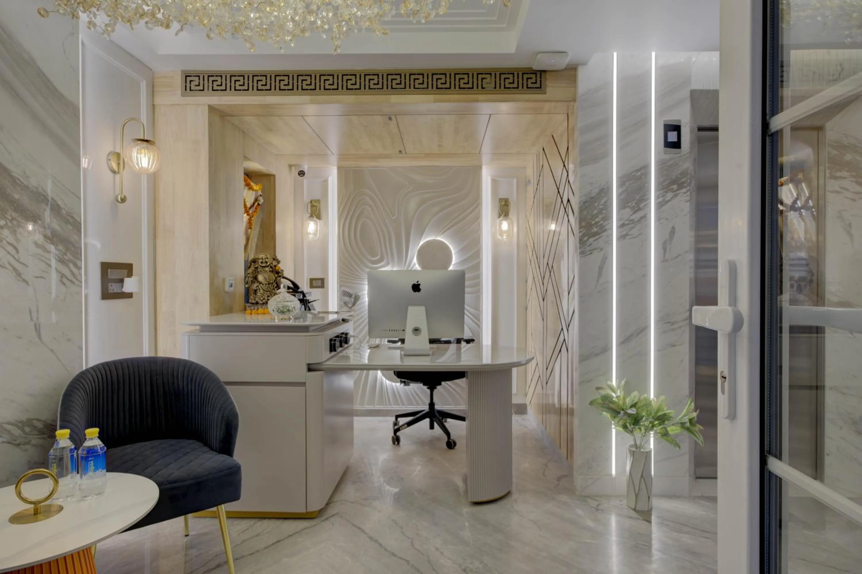 Lobby or reception in Empire Platinum Suites-Luxury Aparthotel Central Delhi