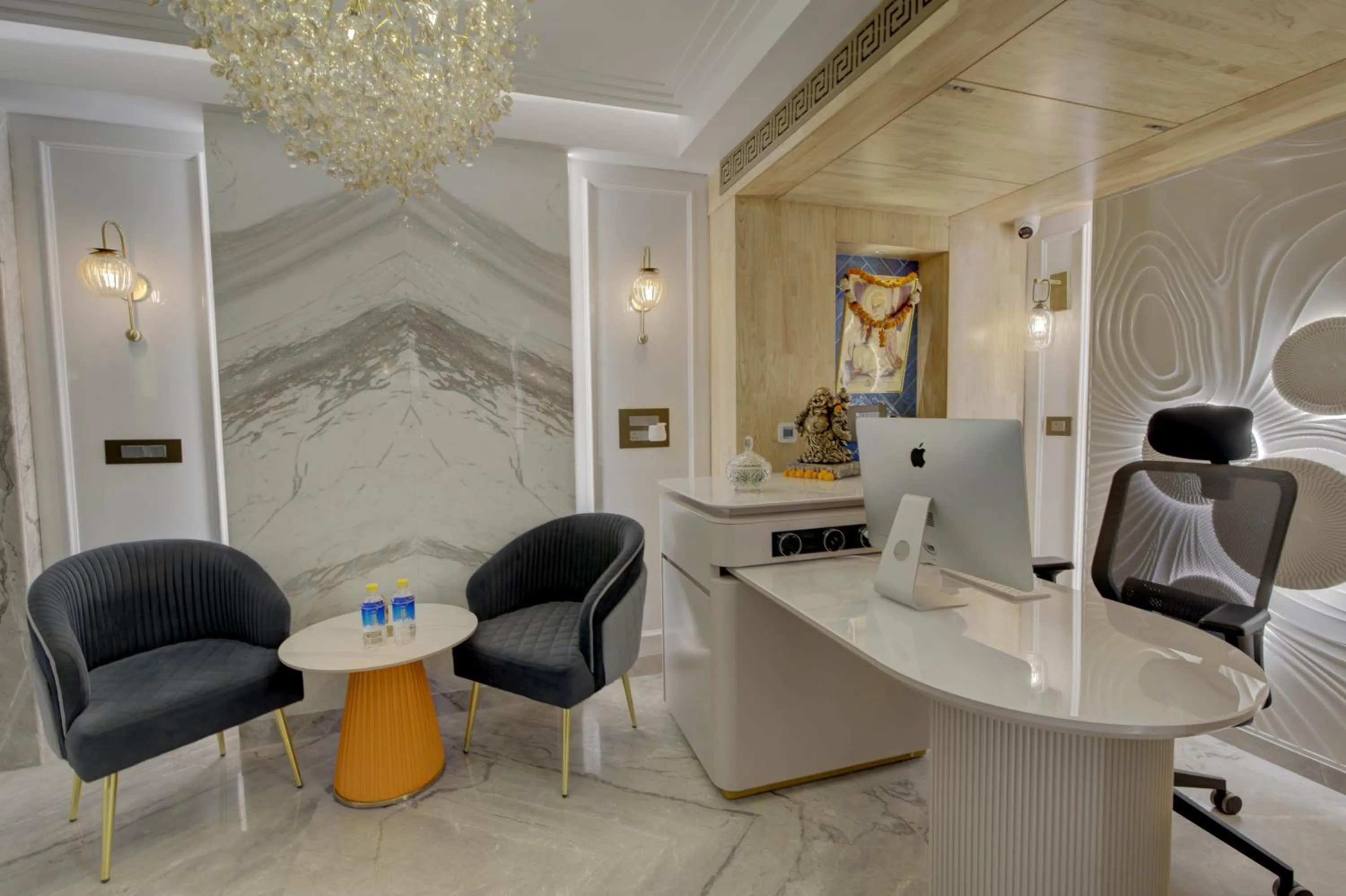 Living room in Empire Platinum Suites-Luxury Aparthotel Central Delhi