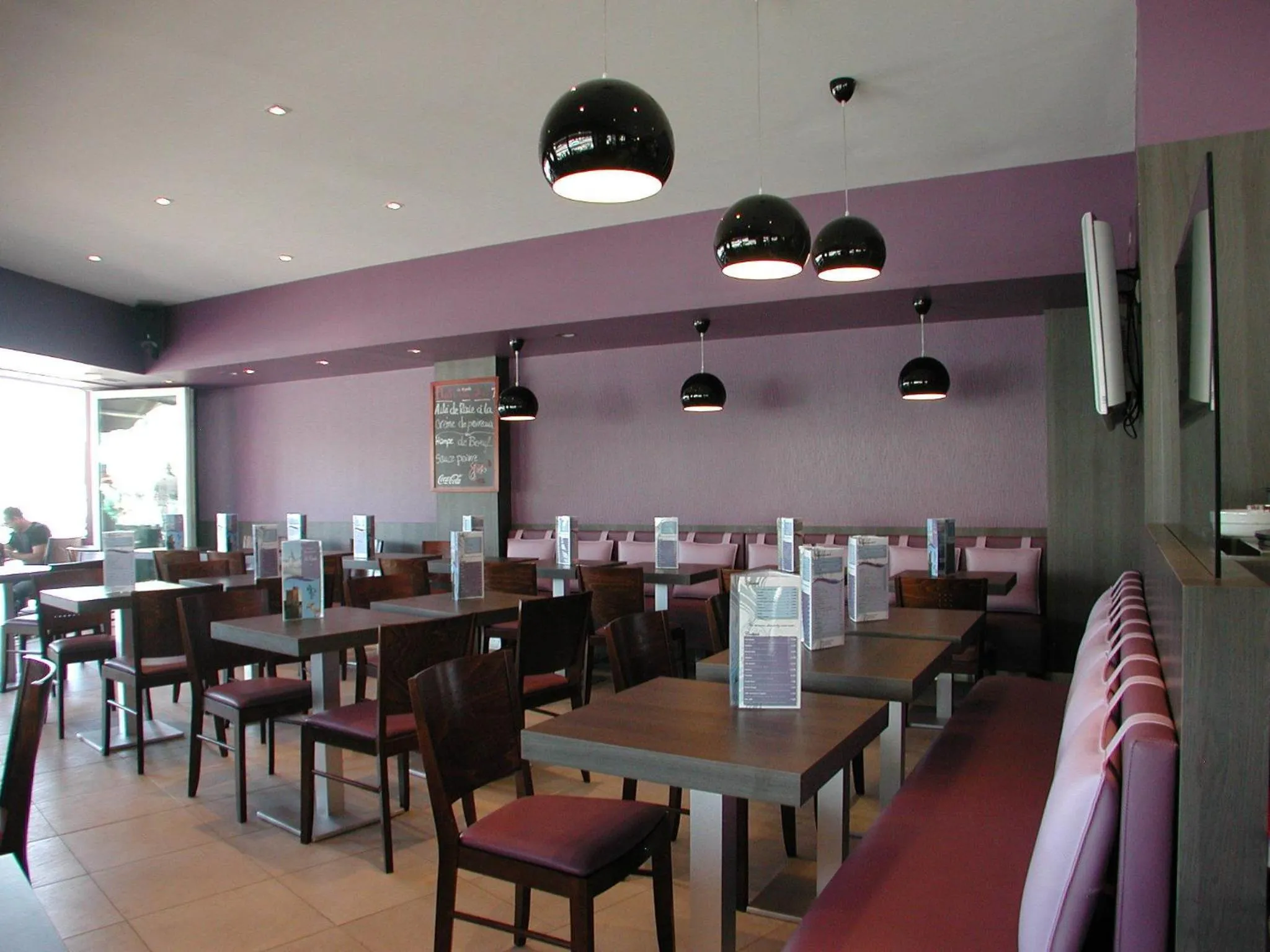 Restaurant/places to eat in Hôtel Le Rupella