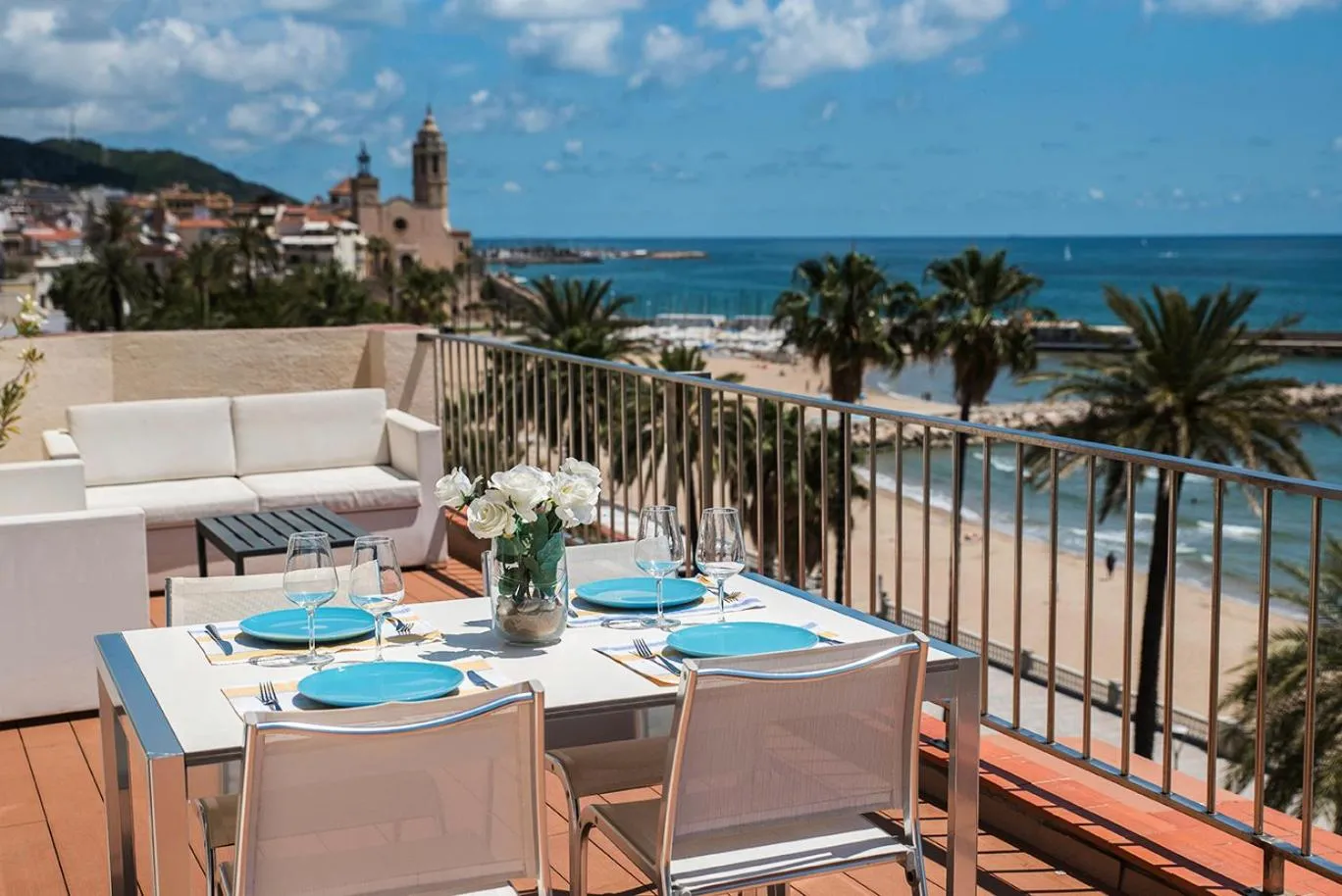 Restaurant/places to eat in Sitges Views