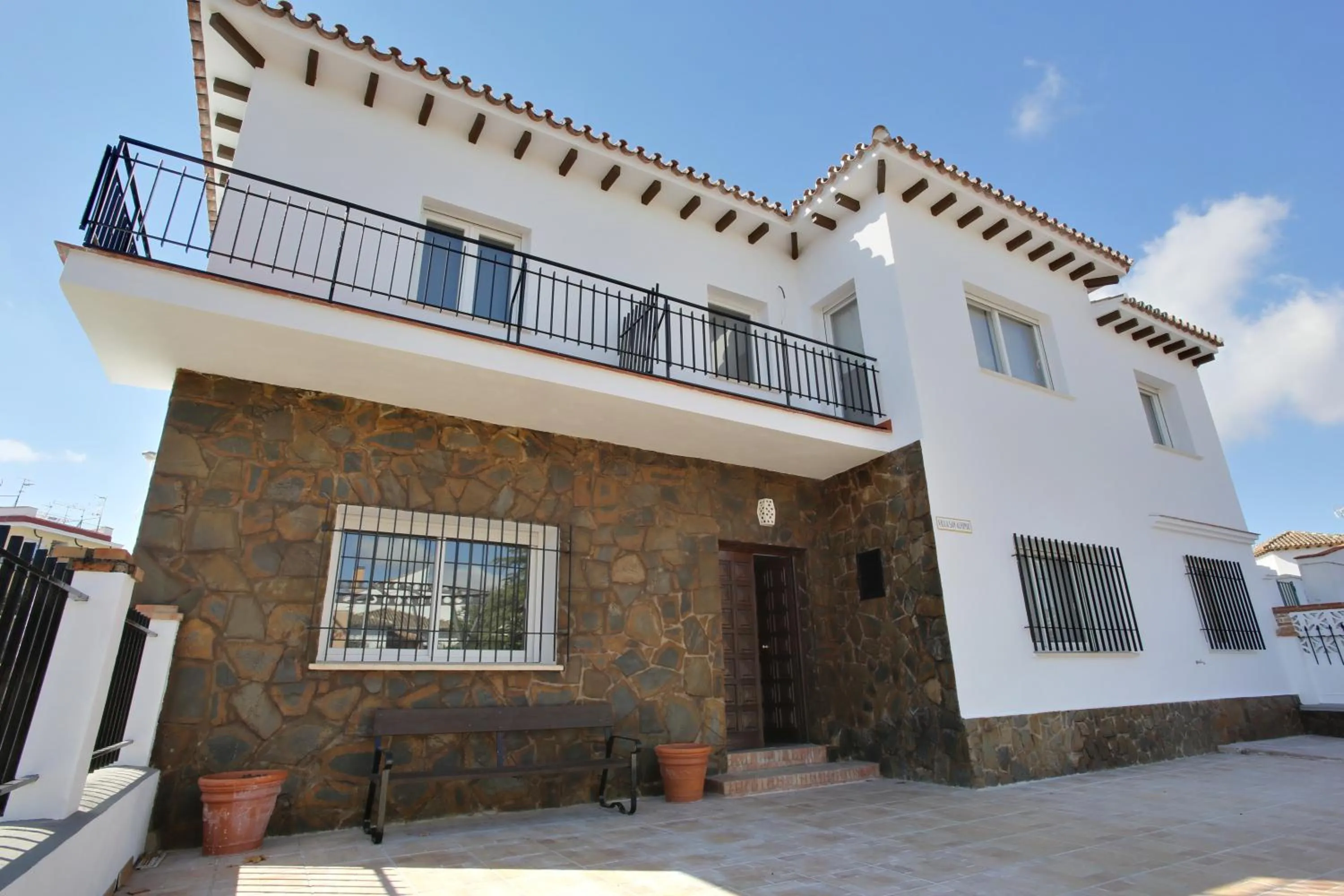 Property building in Apartamentos Ronda Luz