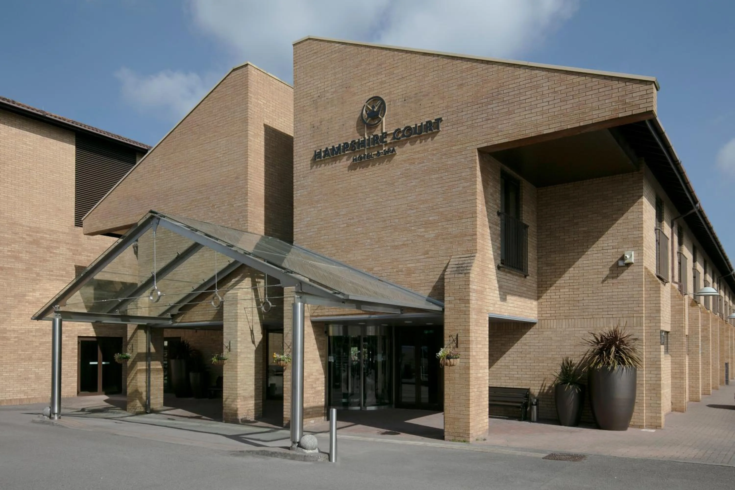 Property building in Hampshire Court Hotel & Spa