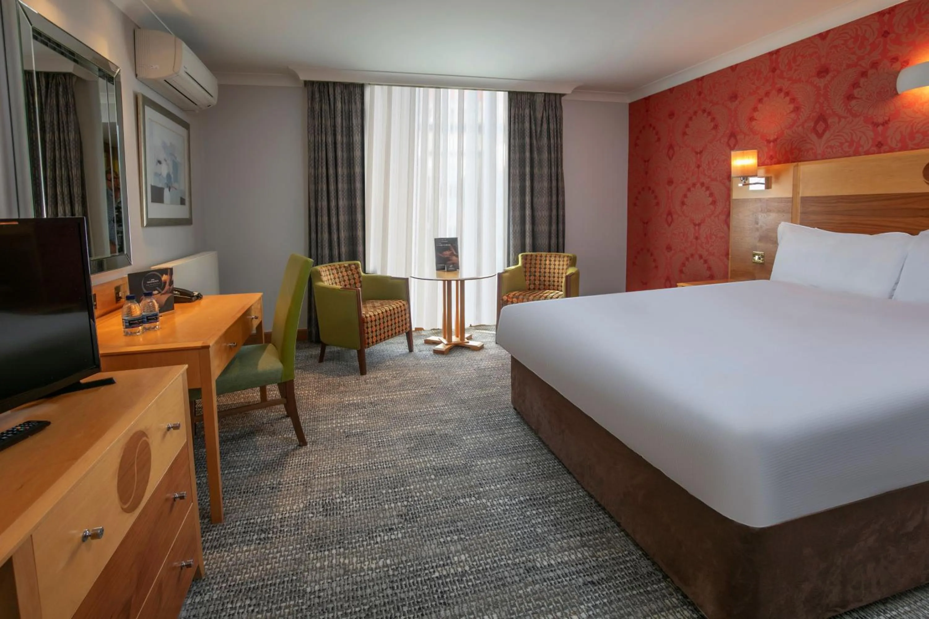 Bed in Hampshire Court Hotel & Spa