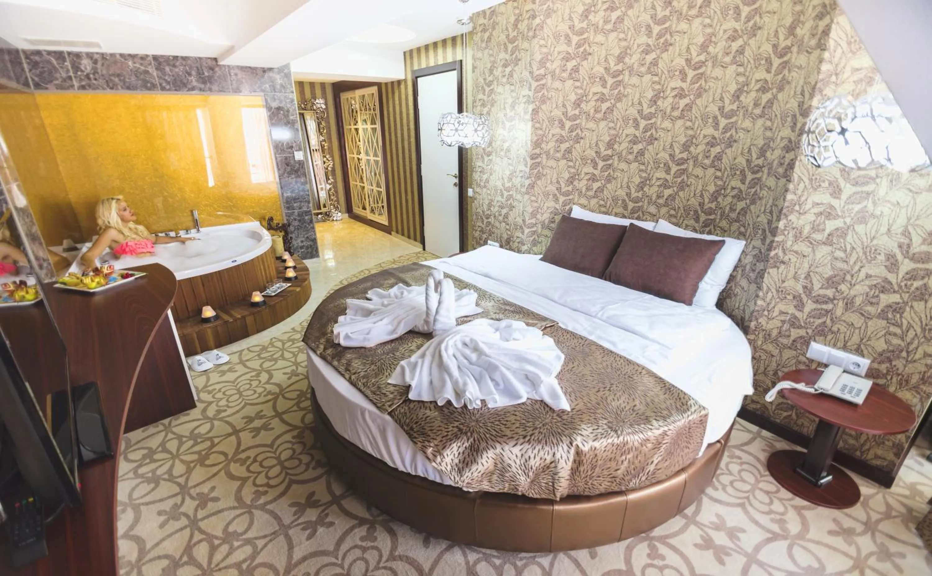 Bedroom, Bed in Hotel Izgrev Spa & Aquapark