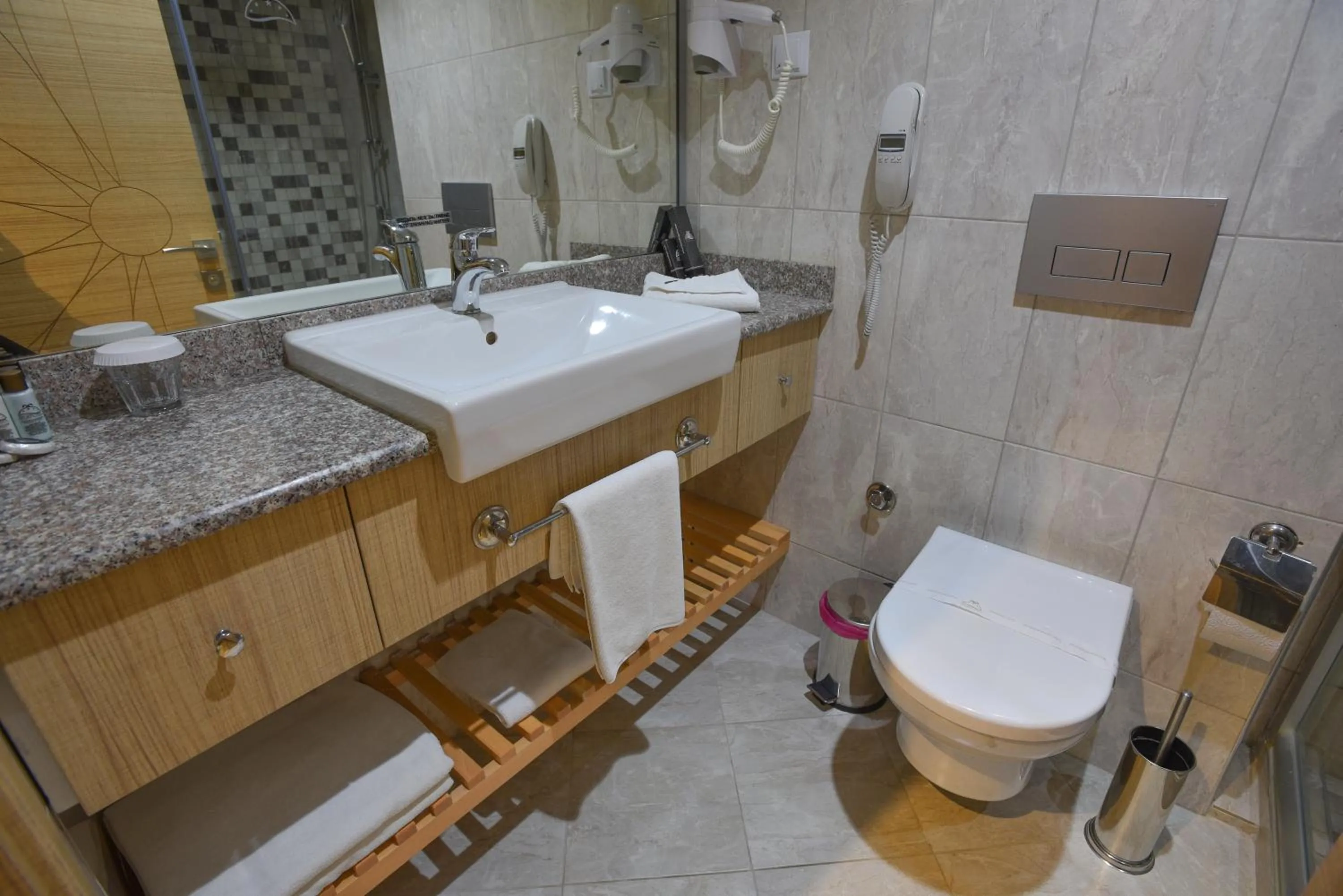 Bathroom in Hotel Izgrev Spa & Aquapark