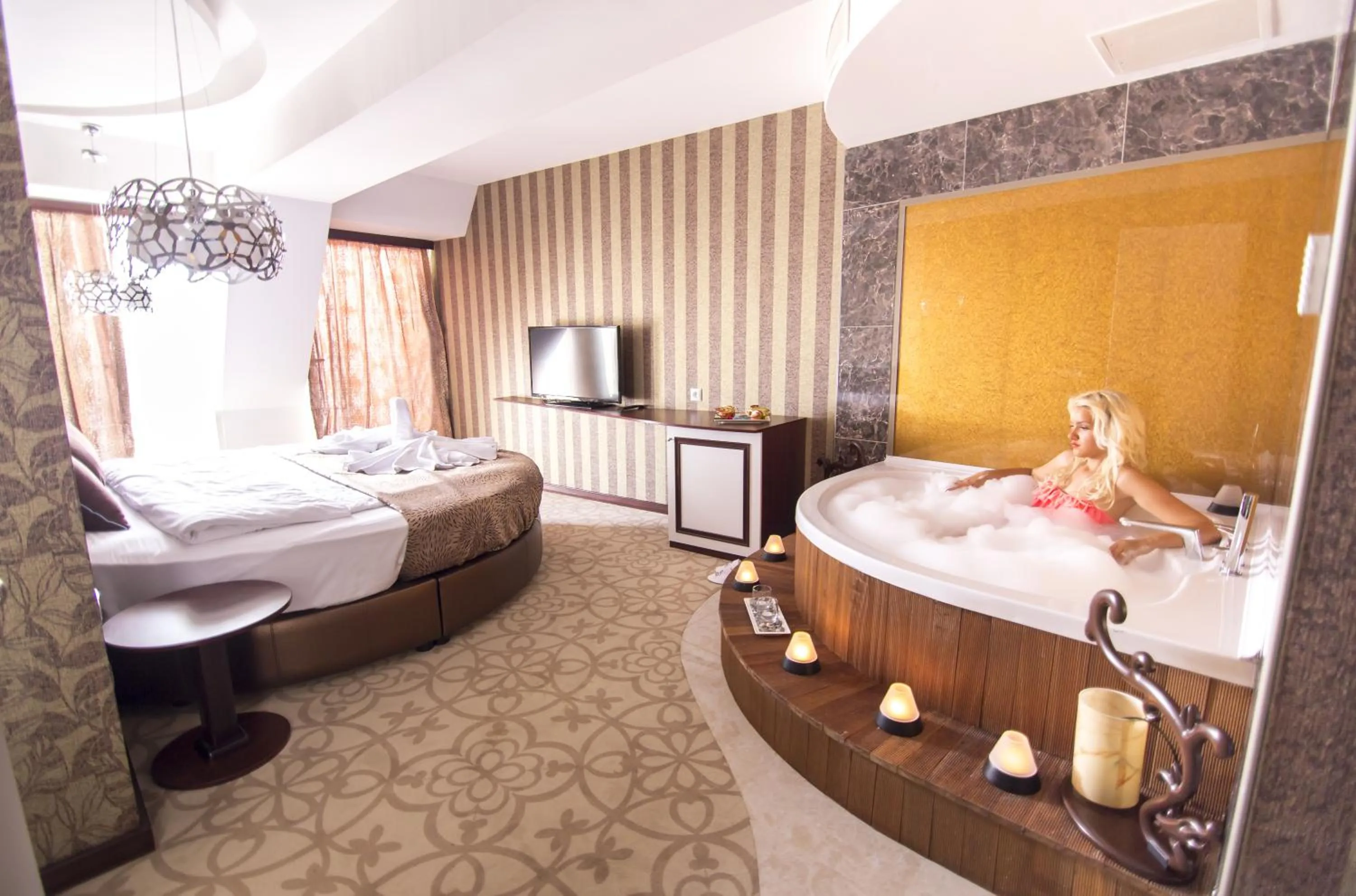 Photo of the whole room, Bed in Hotel Izgrev Spa & Aquapark
