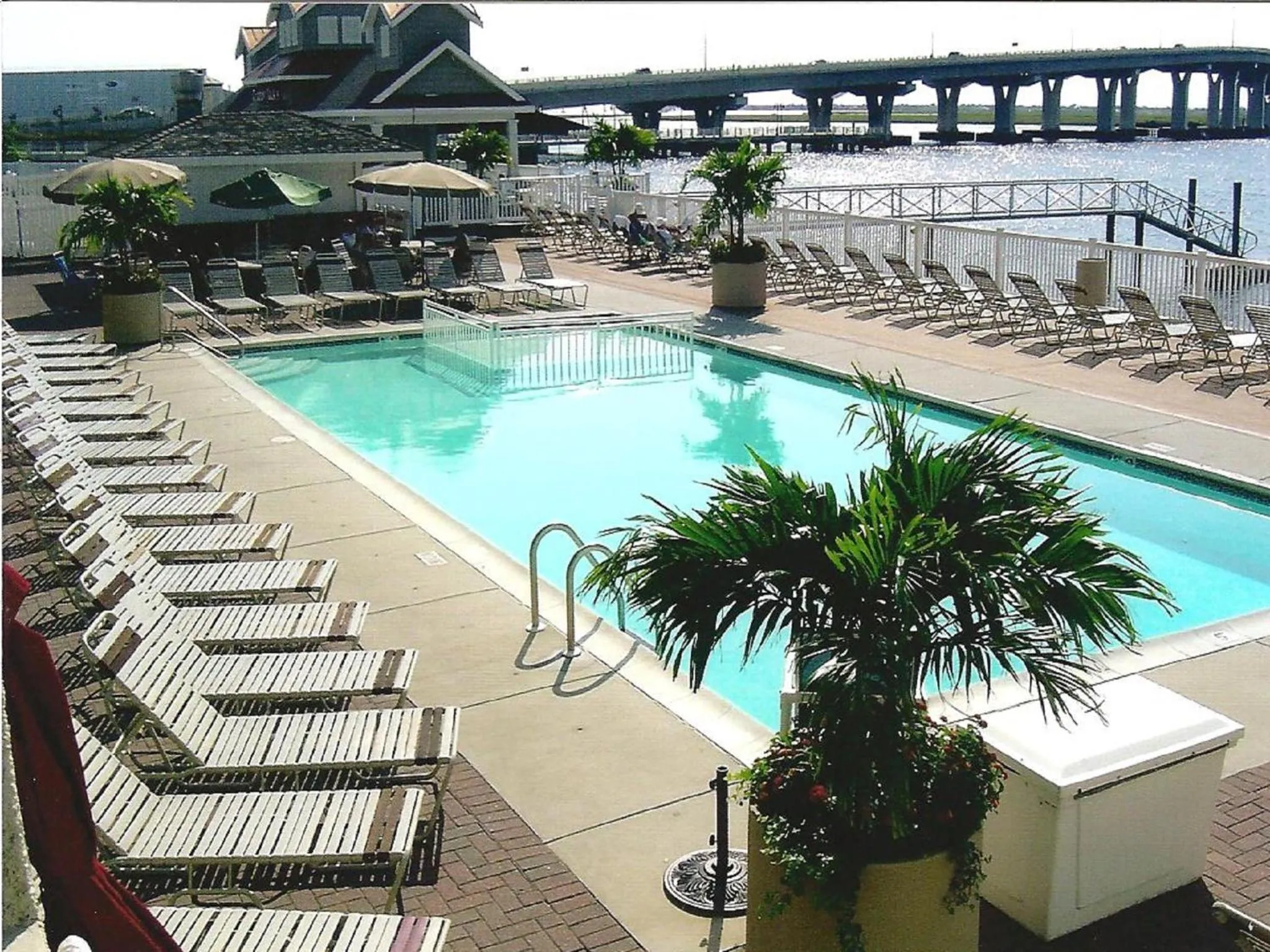 Pier 4 Hotel