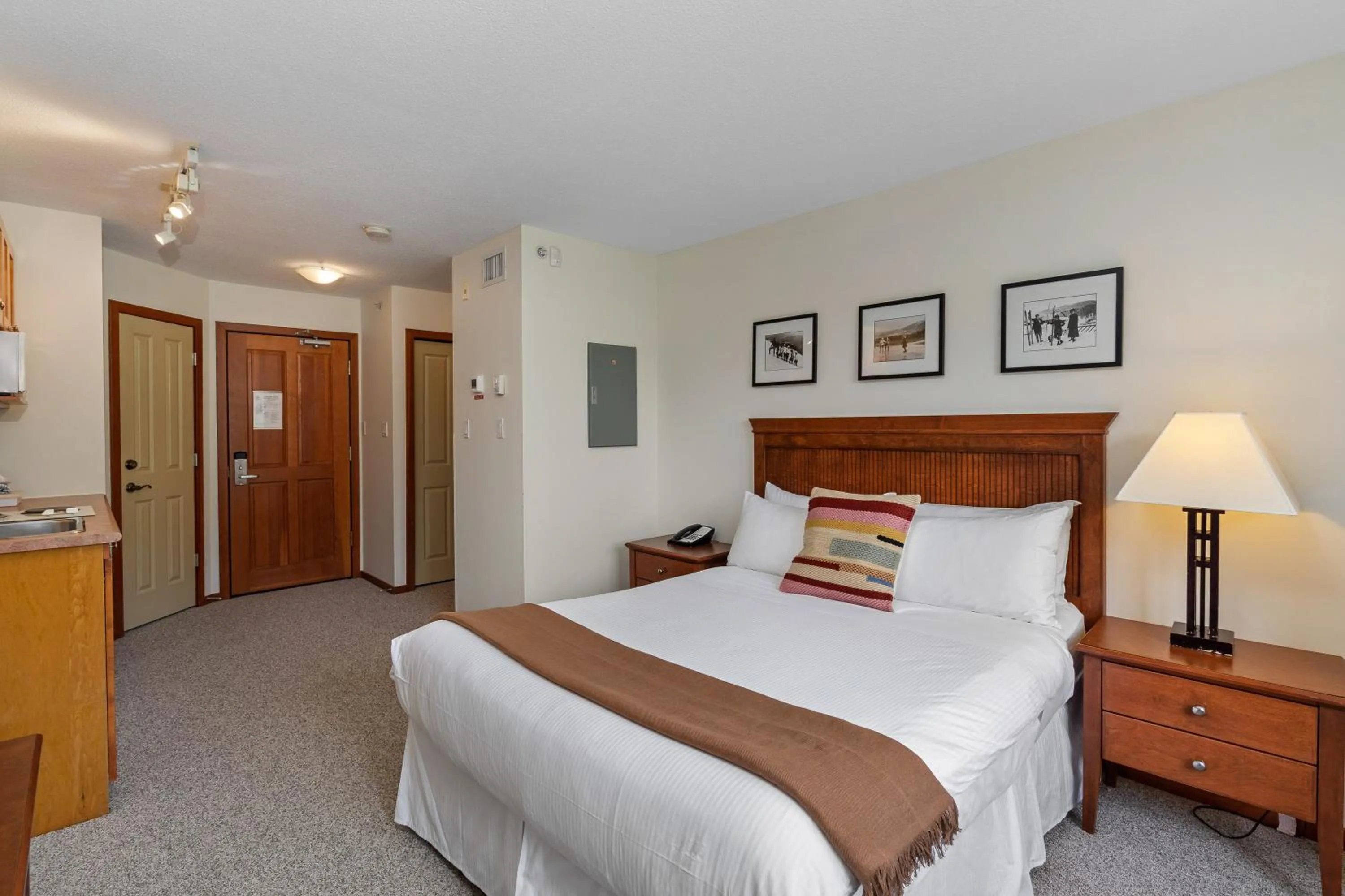 Bed in Cascade Lodge